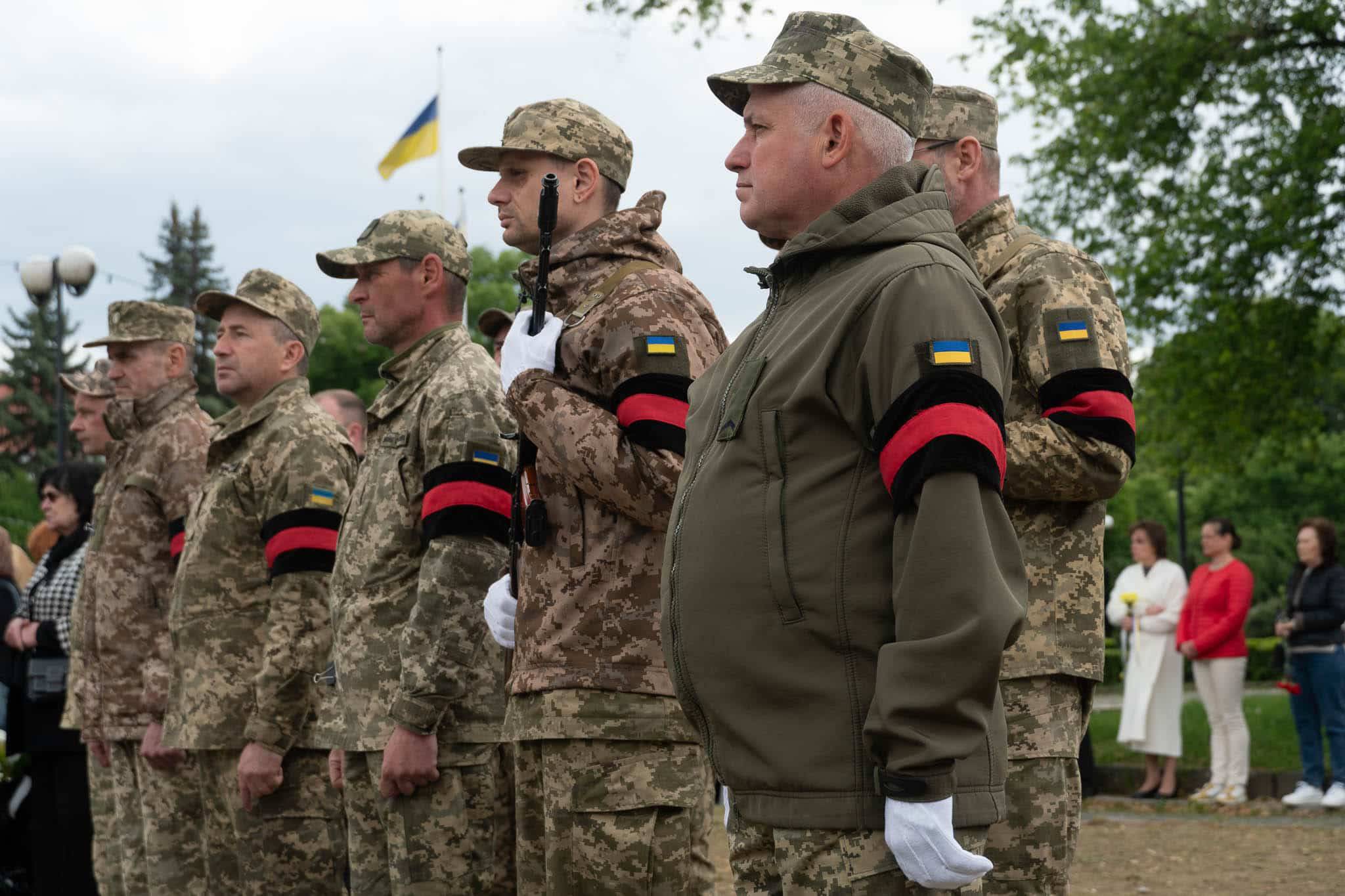 В Ужгороді попрощалися із 50-річним солдатом Віктором Зацариніним