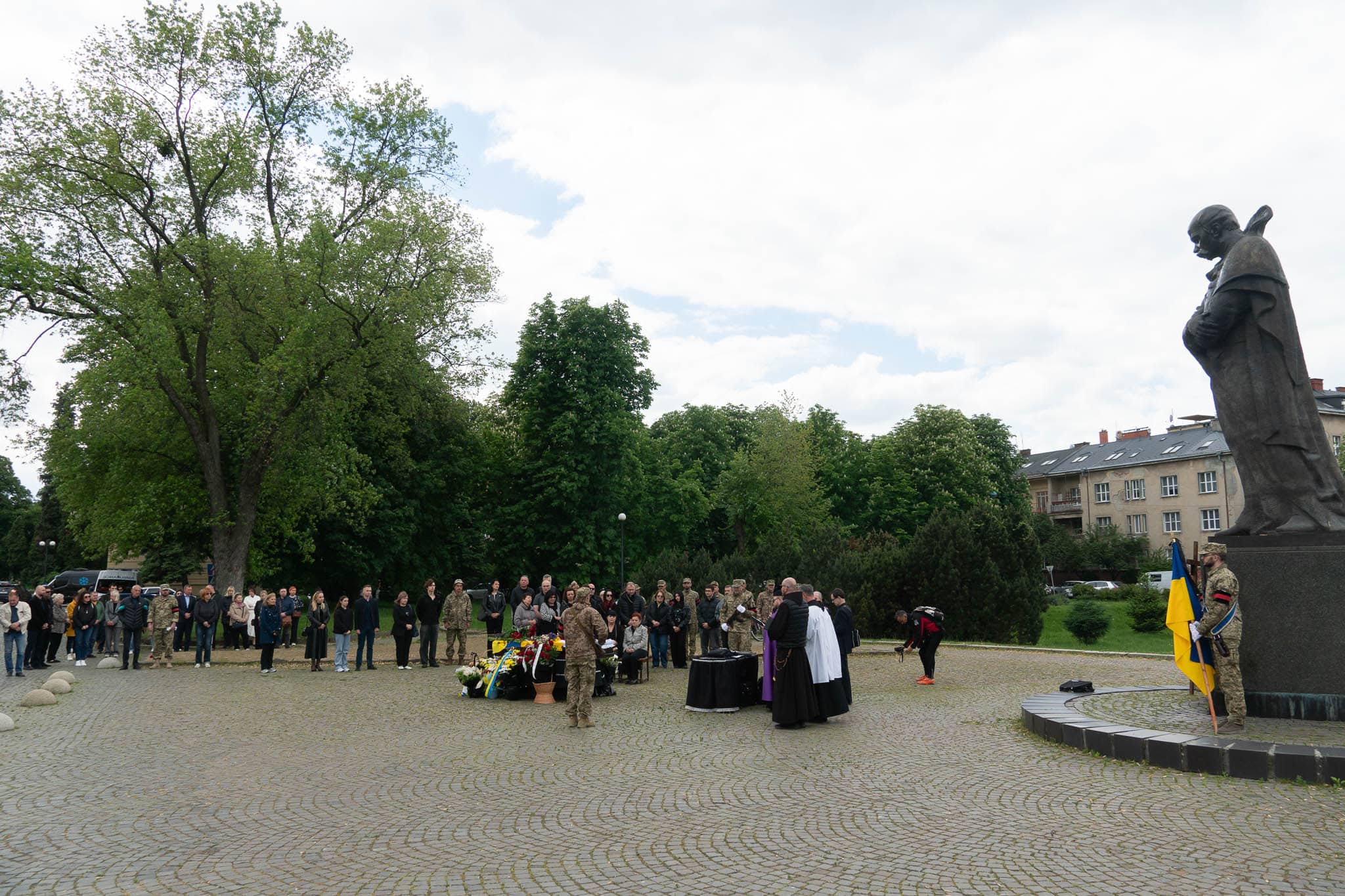 В Ужгороді попрощалися із 50-річним солдатом Віктором Зацариніним