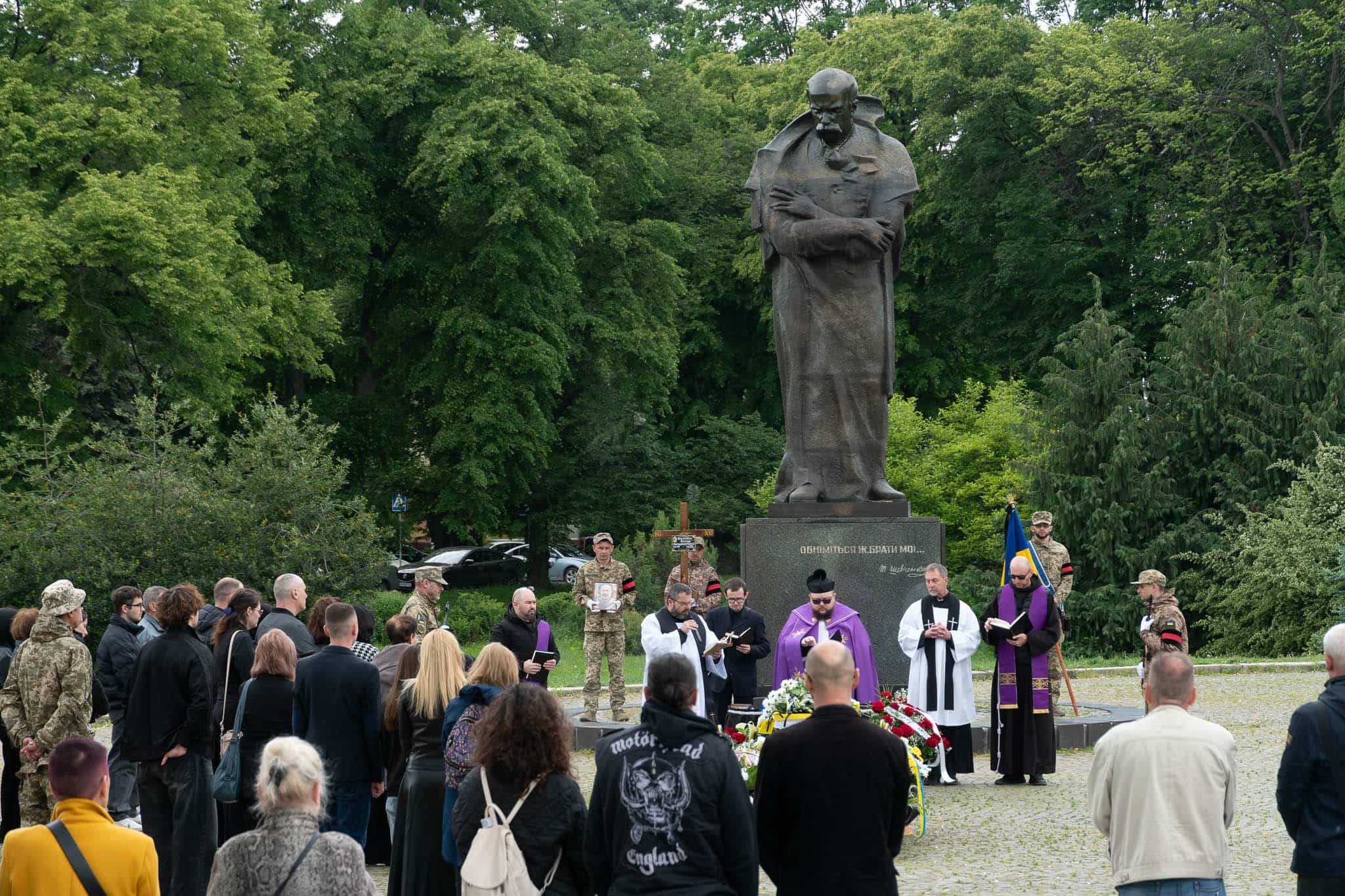 В Ужгороді попрощалися із 50-річним солдатом Віктором Зацариніним