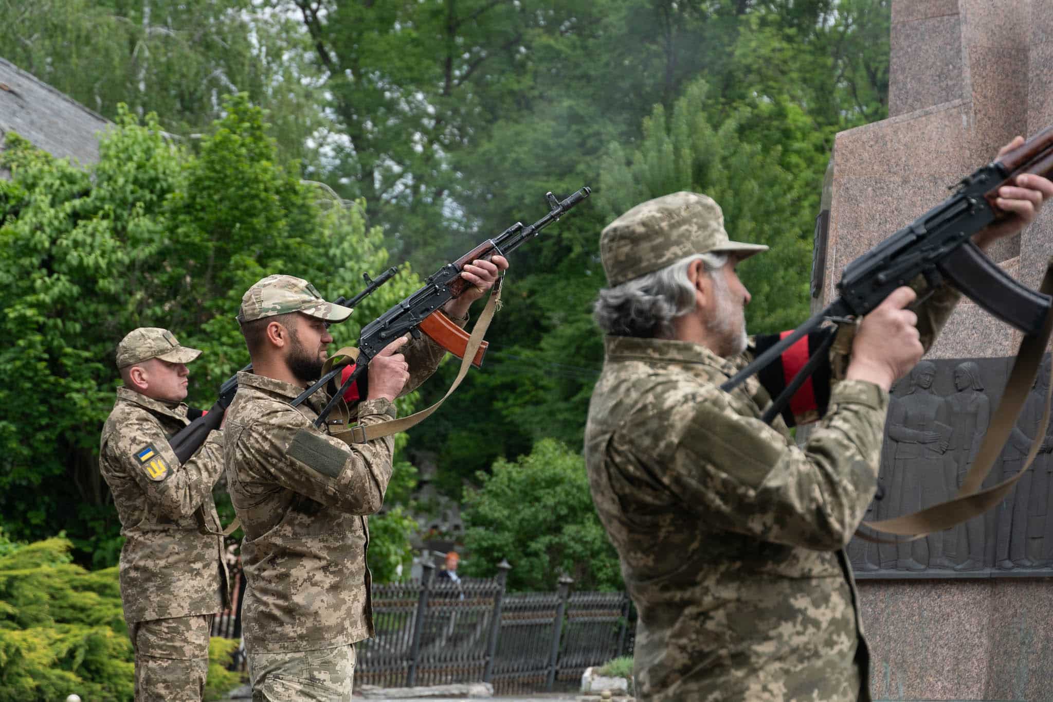 В Ужгороді попрощалися із 50-річним солдатом Віктором Зацариніним