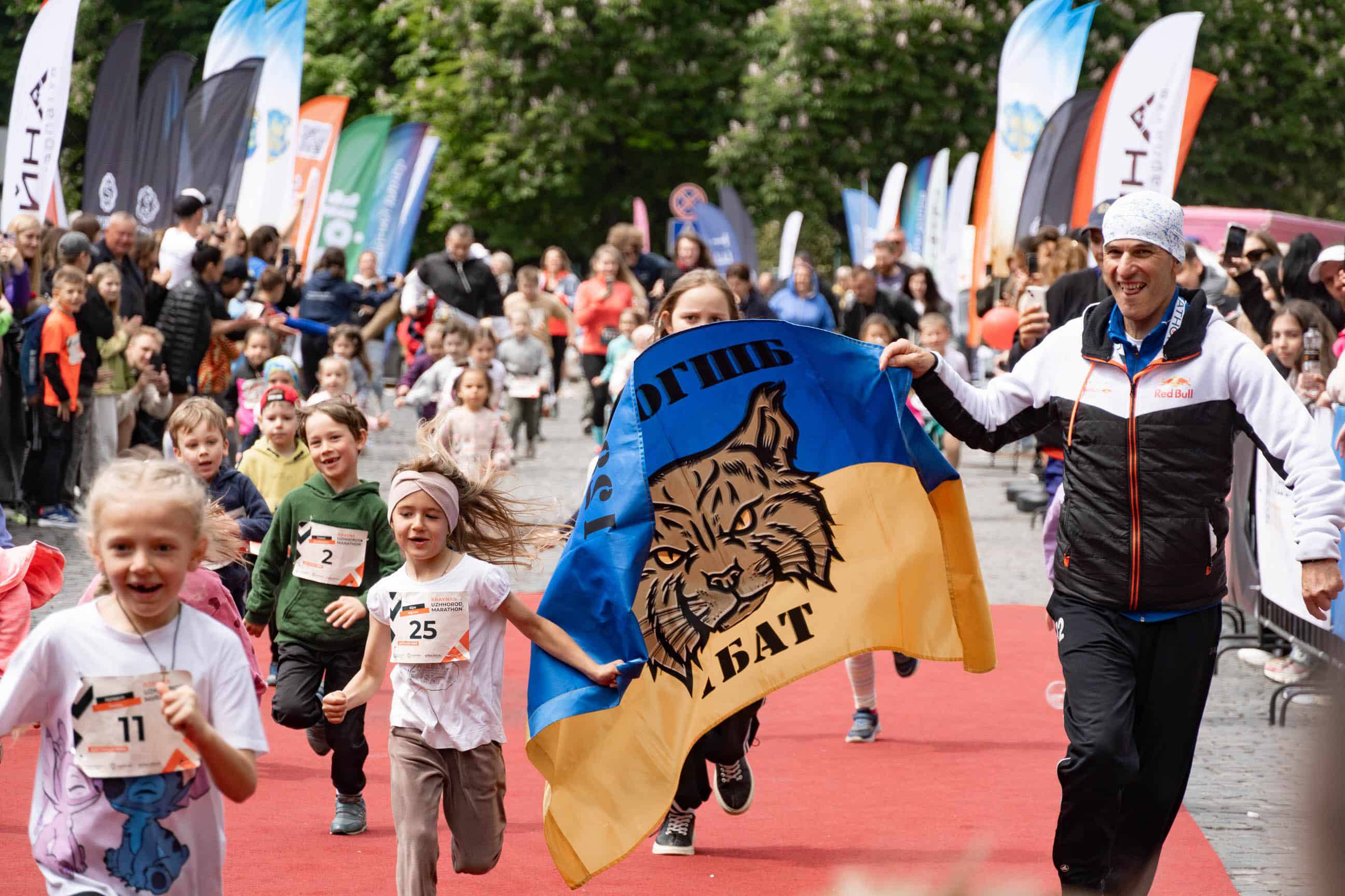 Понад 1000 людей долучилися сьогодні до Krayna Uzhhorod Marathon