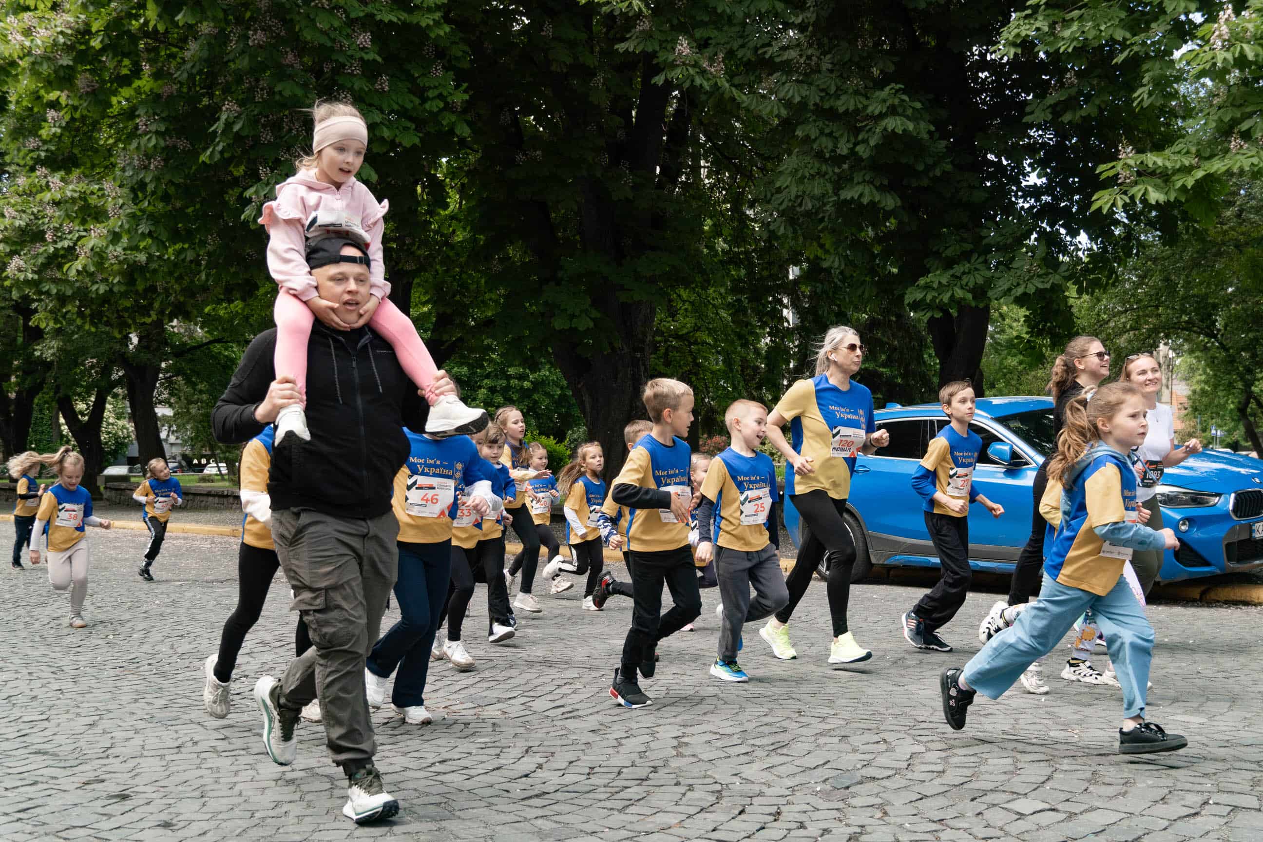 Понад 1000 людей долучилися сьогодні до Krayna Uzhhorod Marathon