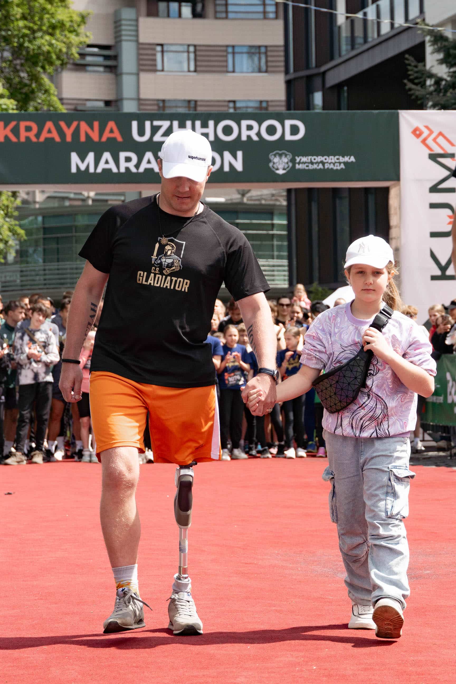Понад 1000 людей долучилися сьогодні до Krayna Uzhhorod Marathon
