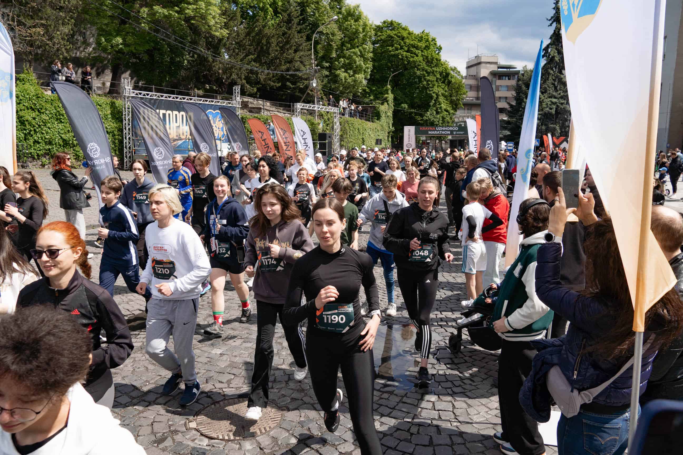 Понад 1000 людей долучилися сьогодні до Krayna Uzhhorod Marathon