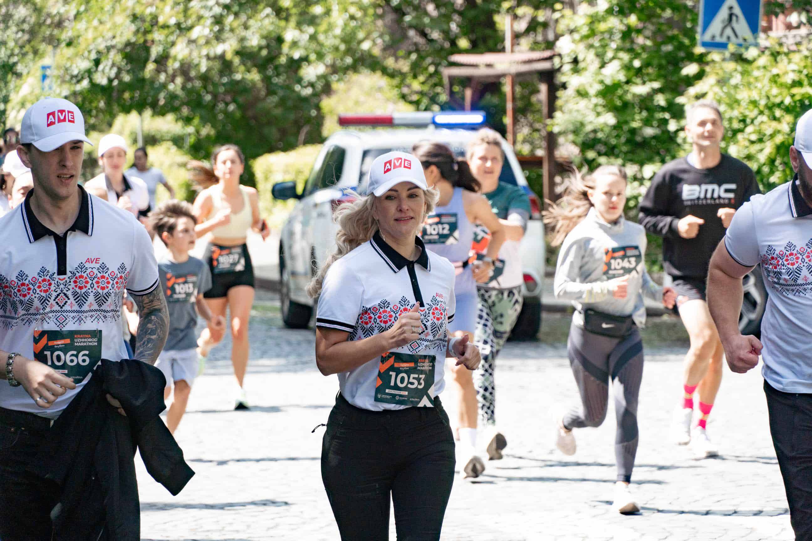 Понад 1000 людей долучилися сьогодні до Krayna Uzhhorod Marathon