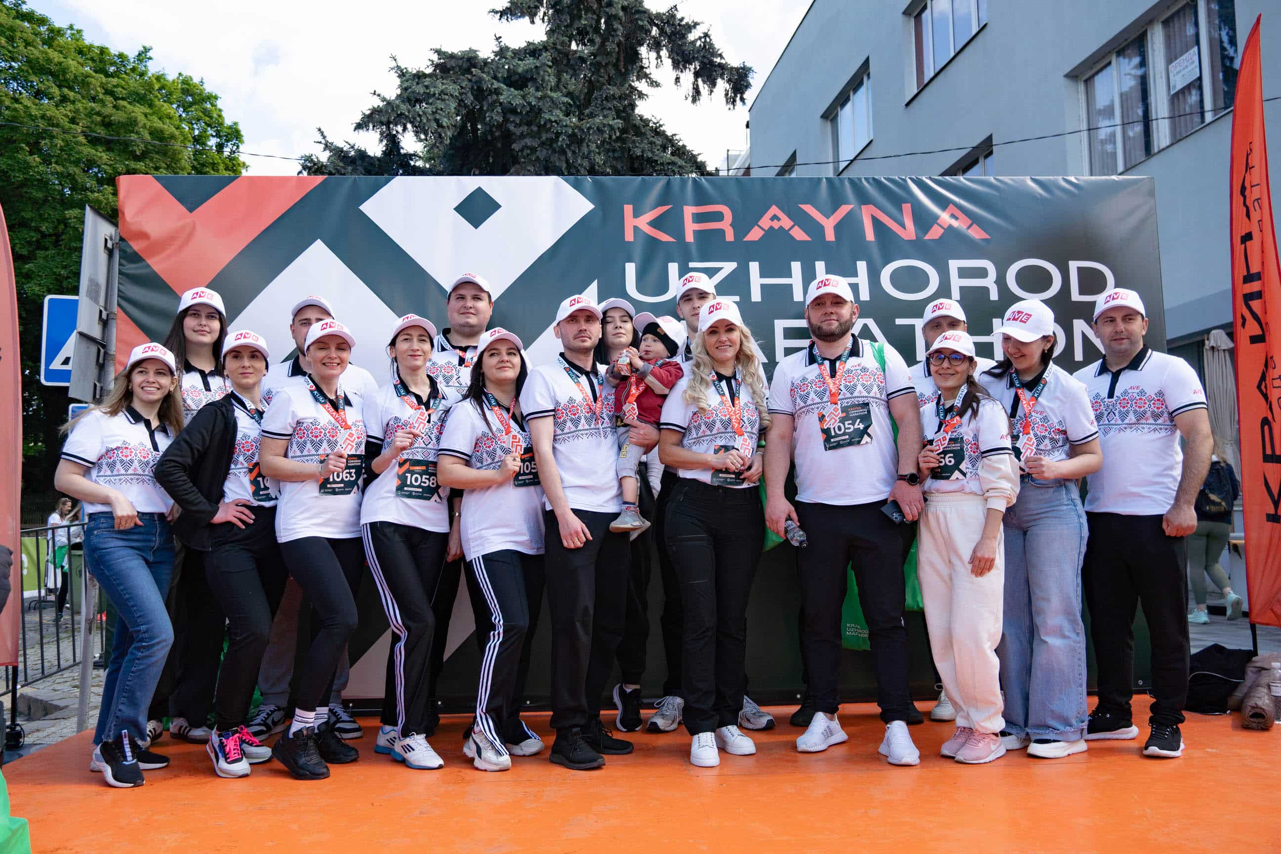 Понад 1000 людей долучилися сьогодні до Krayna Uzhhorod Marathon