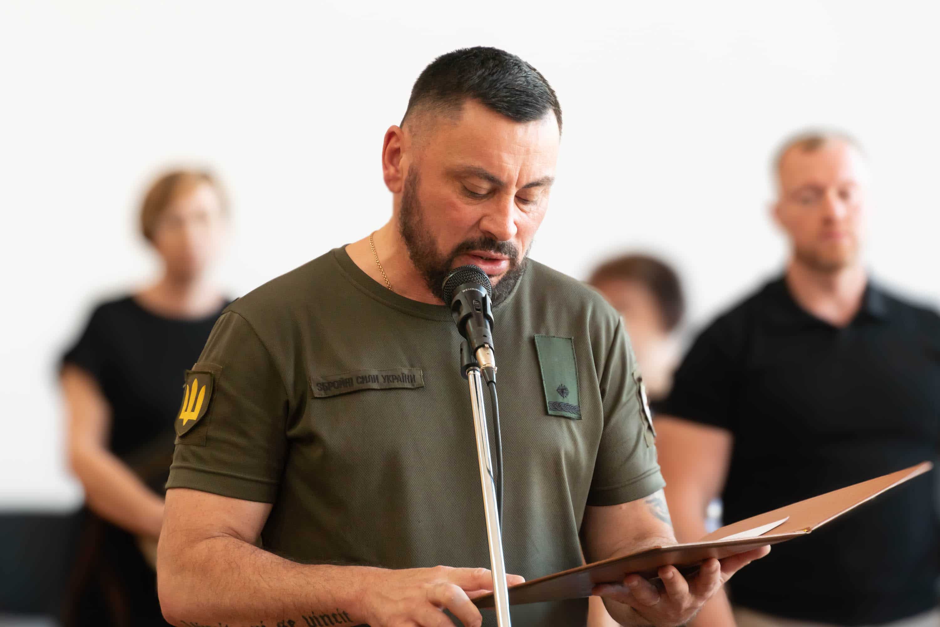 Ордени «За мужність» ІІІ ступеня (посмертно) рідним загиблих Захисників вручив міський голова Богдан Андріїв