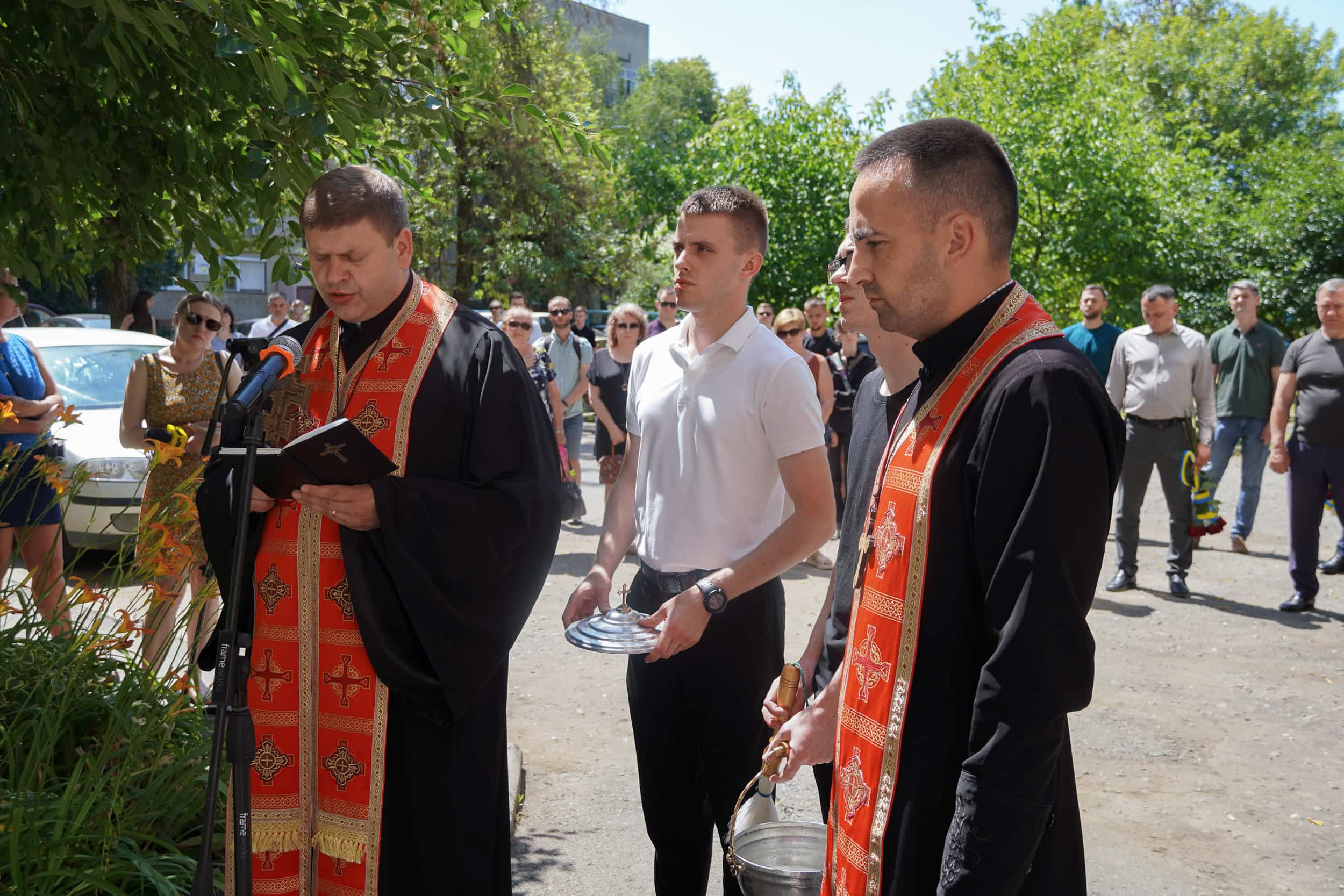 В Ужгороді відкрили меморіальну дошку полеглому Герою Роману Гапаку