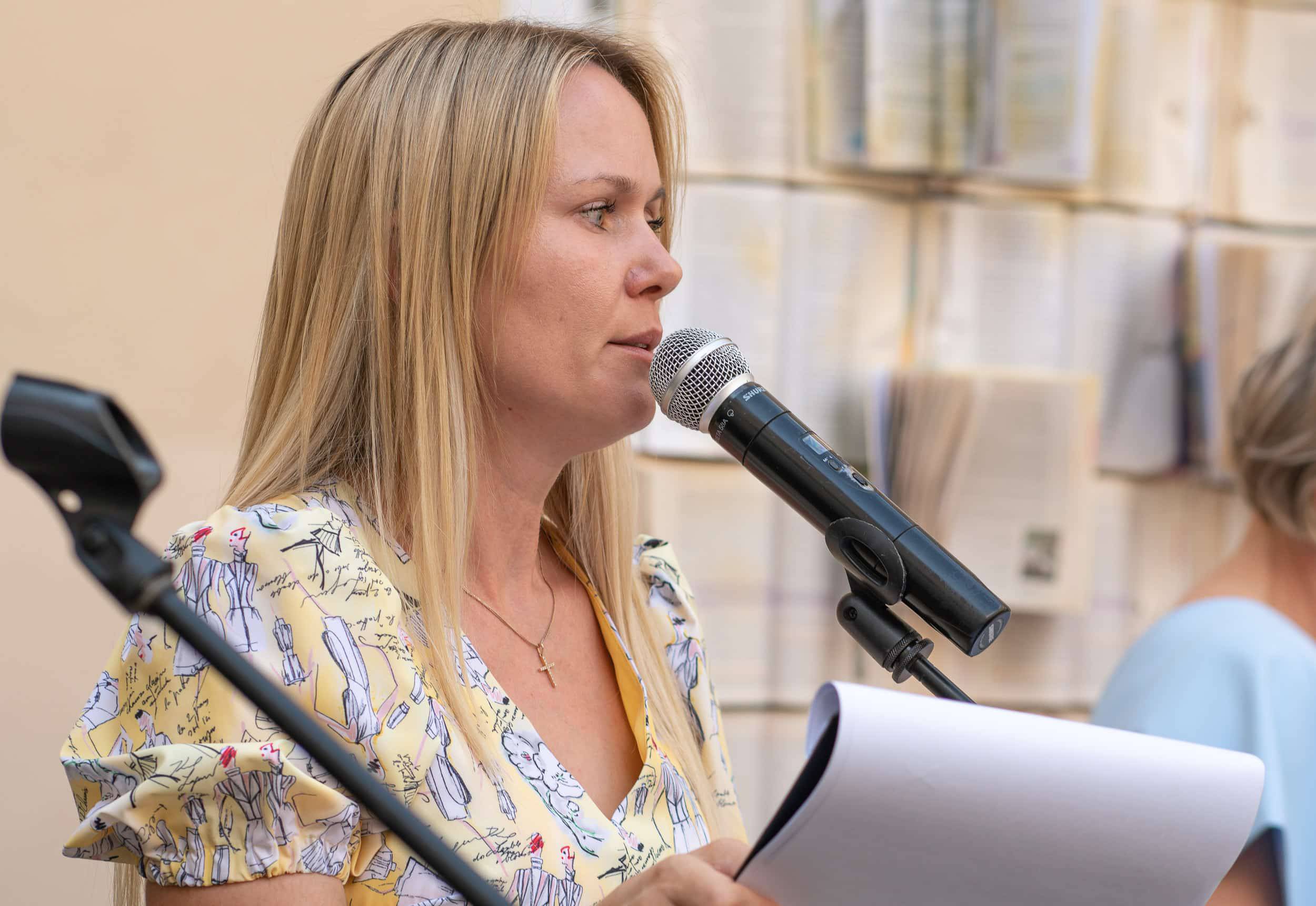 178 ужгородських одинадцятикласників отримали цьогоріч свідоцтва з відзнакою