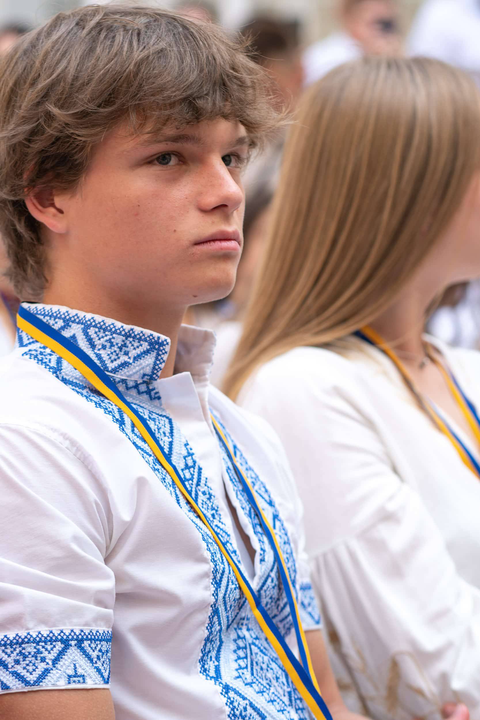 178 ужгородських одинадцятикласників отримали цьогоріч свідоцтва з відзнакою