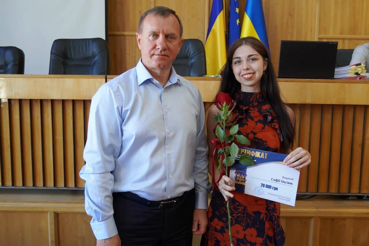Троє ужгородців отримали цьогоріч премію міського голови для обдарованої молоді