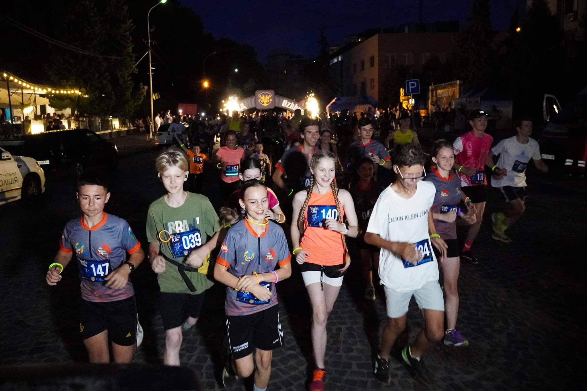 50 700 гривень для ЗСУ: благодійний «Uzhhorod Night Run» об’єднав ужгородців