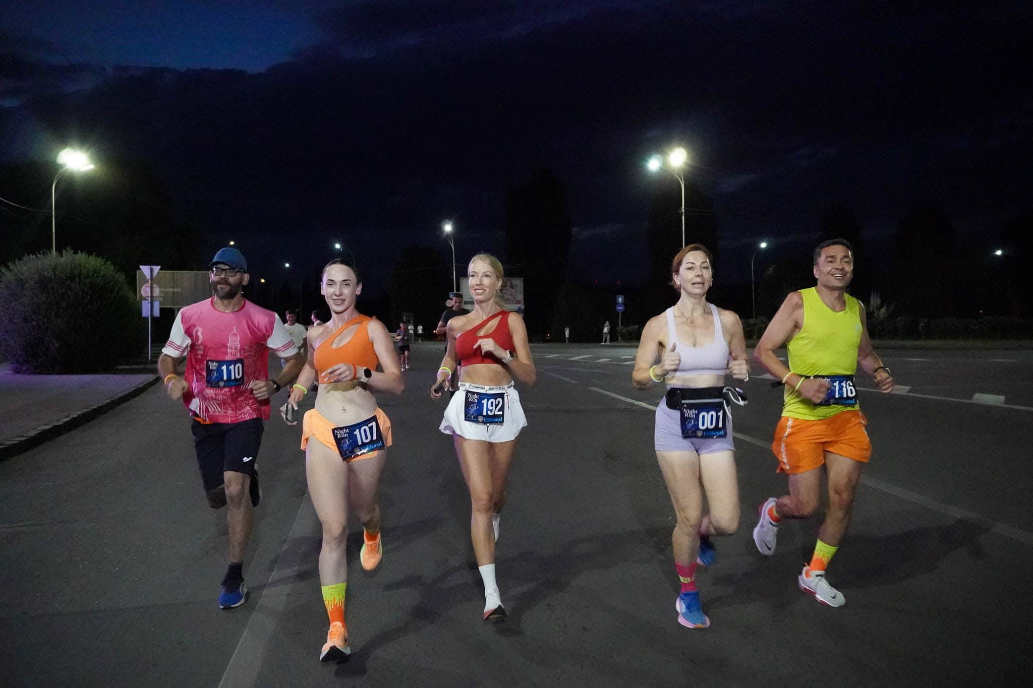 50 700 гривень для ЗСУ: благодійний «Uzhhorod Night Run» об’єднав ужгородців