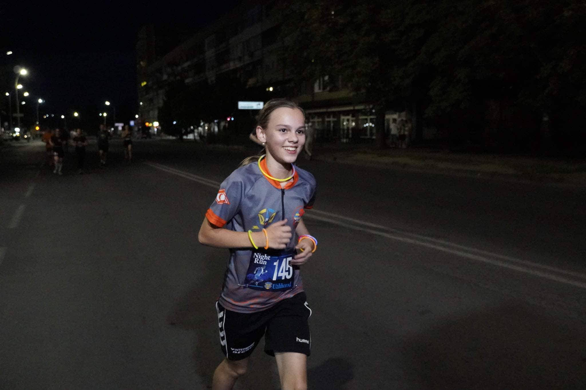 50 700 гривень для ЗСУ: благодійний «Uzhhorod Night Run» об’єднав ужгородців