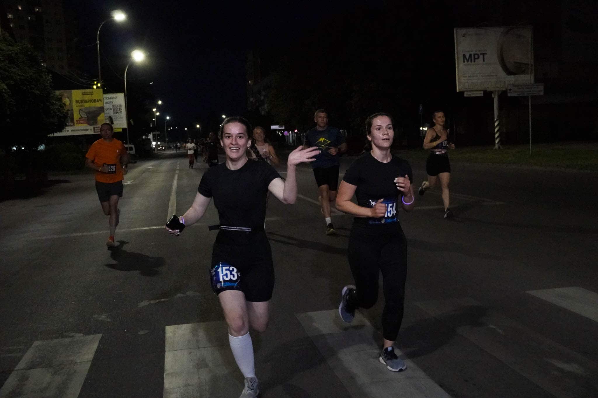 50 700 гривень для ЗСУ: благодійний «Uzhhorod Night Run» об’єднав ужгородців