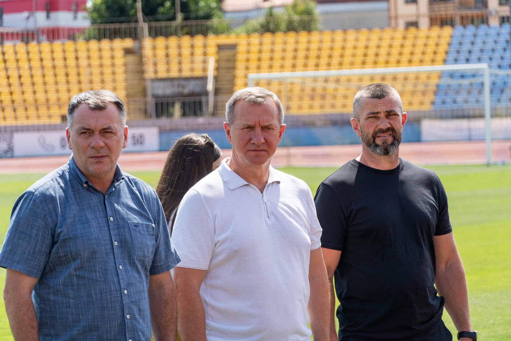 Матч памʼяті Героя України Анатолія Тегзи відбувся на стадіоні «Авангард» в Ужгороді