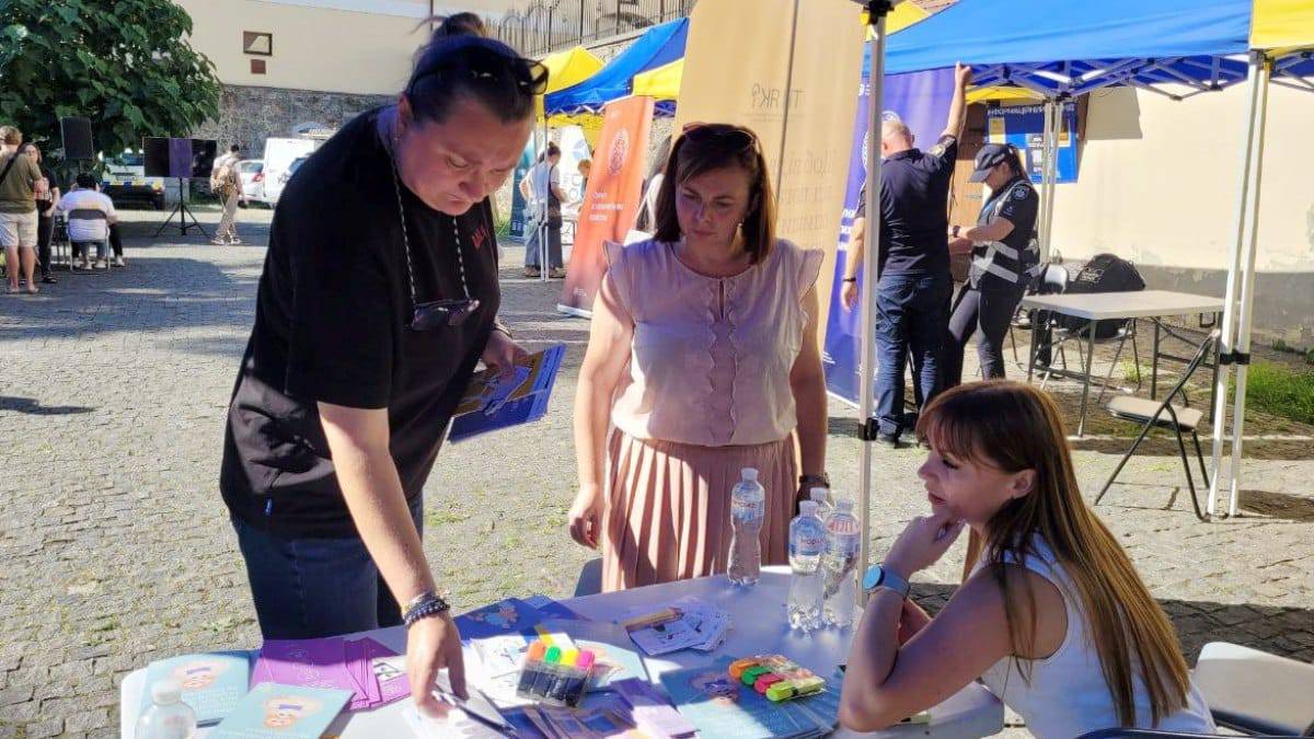 В Ужгороді відбувся День спільнодії «Молодь знає, як!»