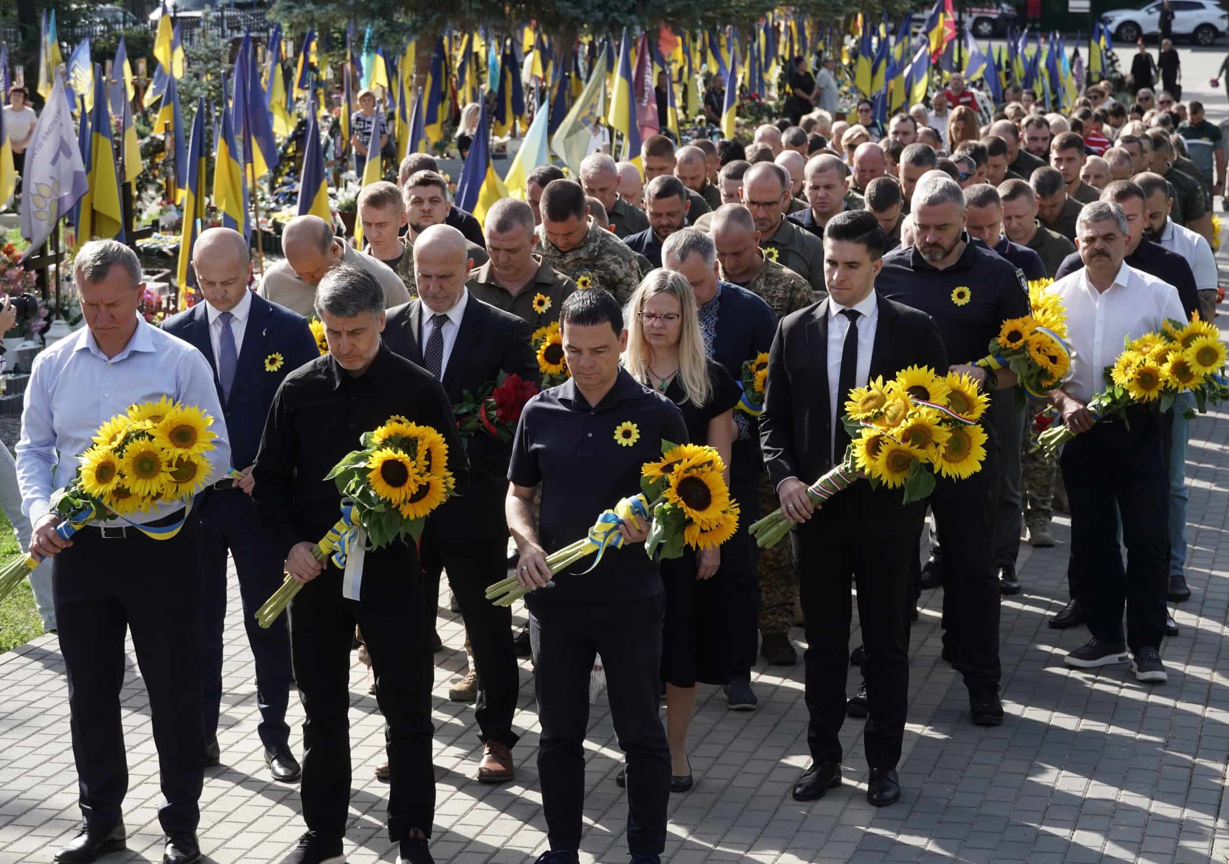 В Ужгороді вшанували пам'ять полеглих захисників України