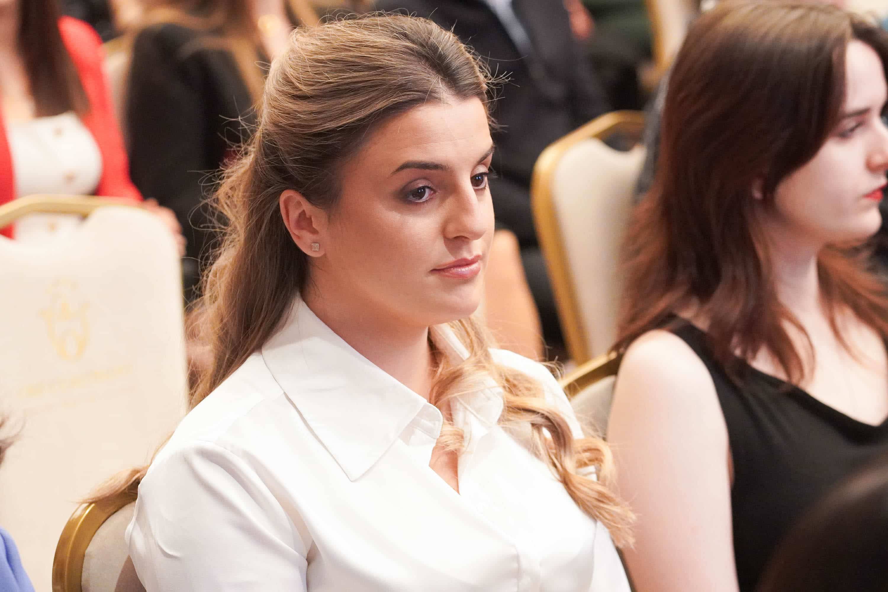 У переддень професійного свята: в Ужгороді привітали митців та діячів культури