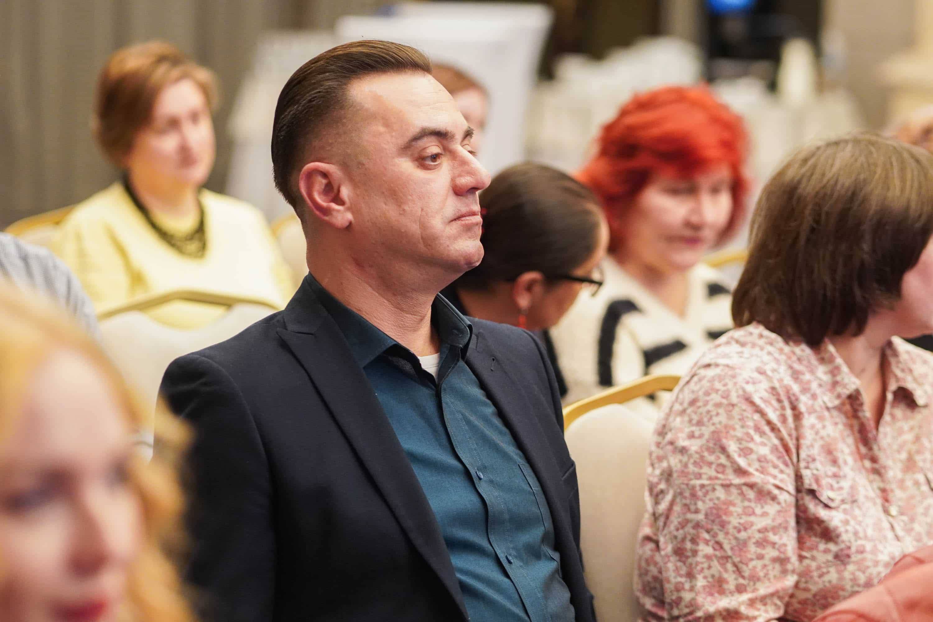 У переддень професійного свята: в Ужгороді привітали митців та діячів культури