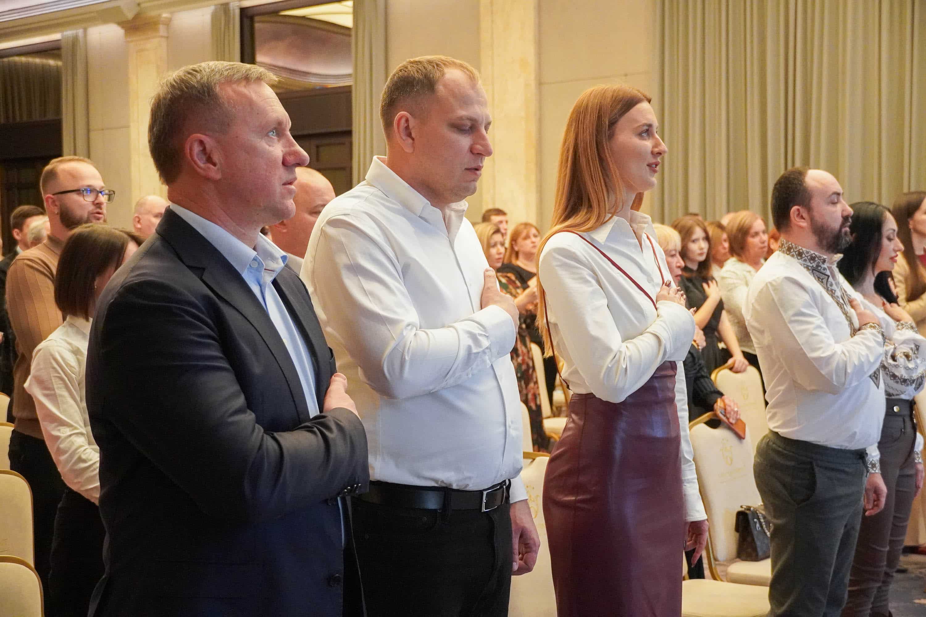 У переддень професійного свята: в Ужгороді привітали митців та діячів культури