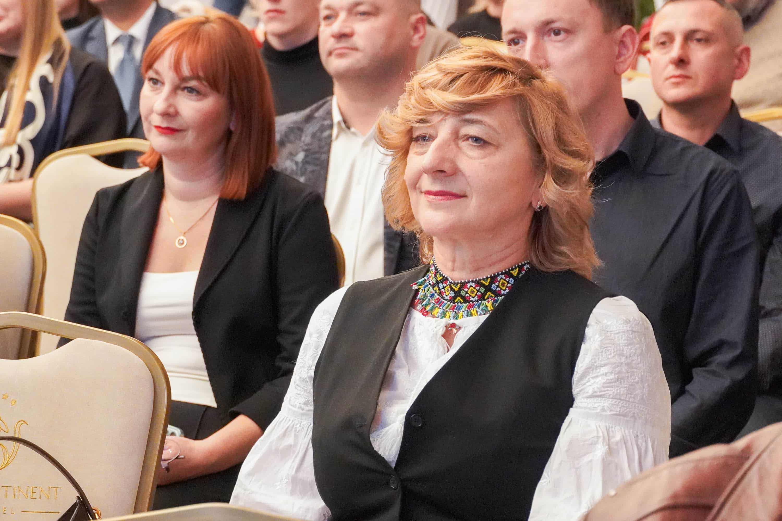 У переддень професійного свята: в Ужгороді привітали митців та діячів культури