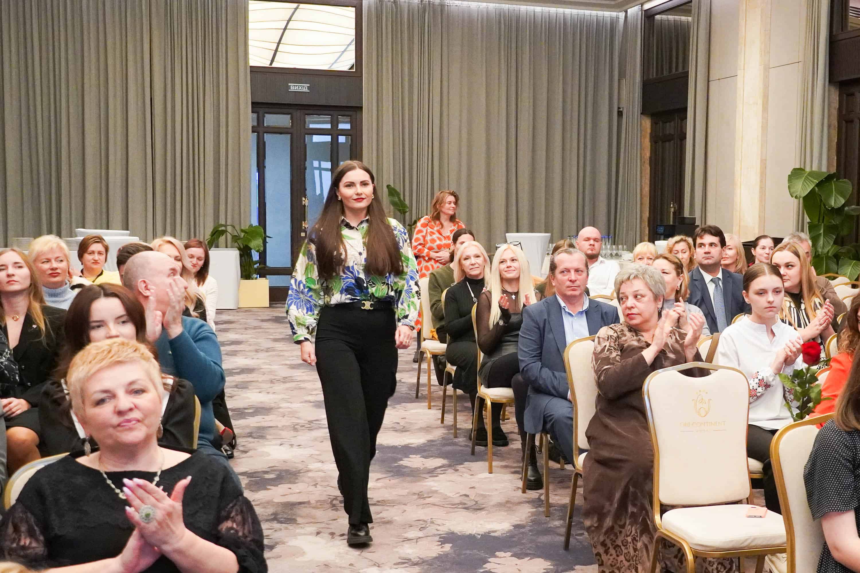 У переддень професійного свята: в Ужгороді привітали митців та діячів культури