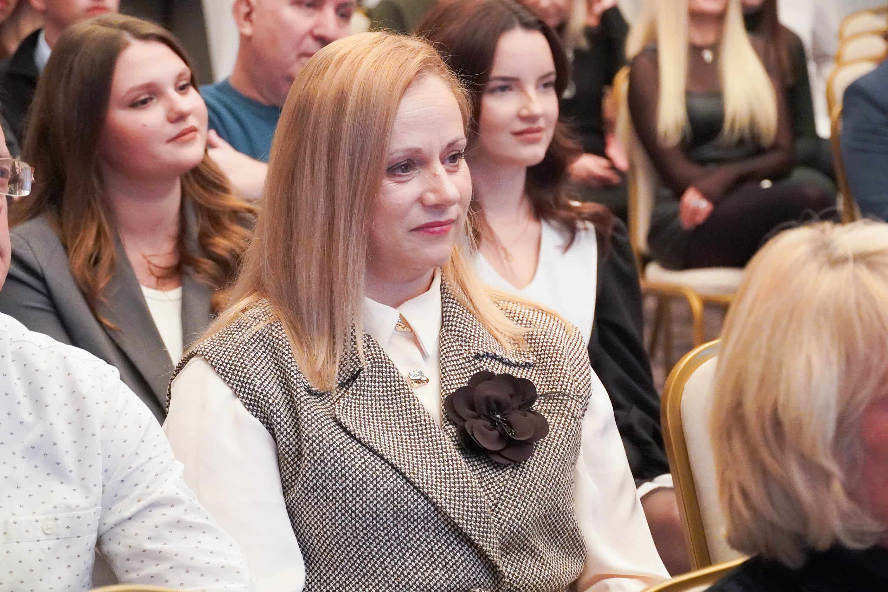 У переддень професійного свята: в Ужгороді привітали митців та діячів культури