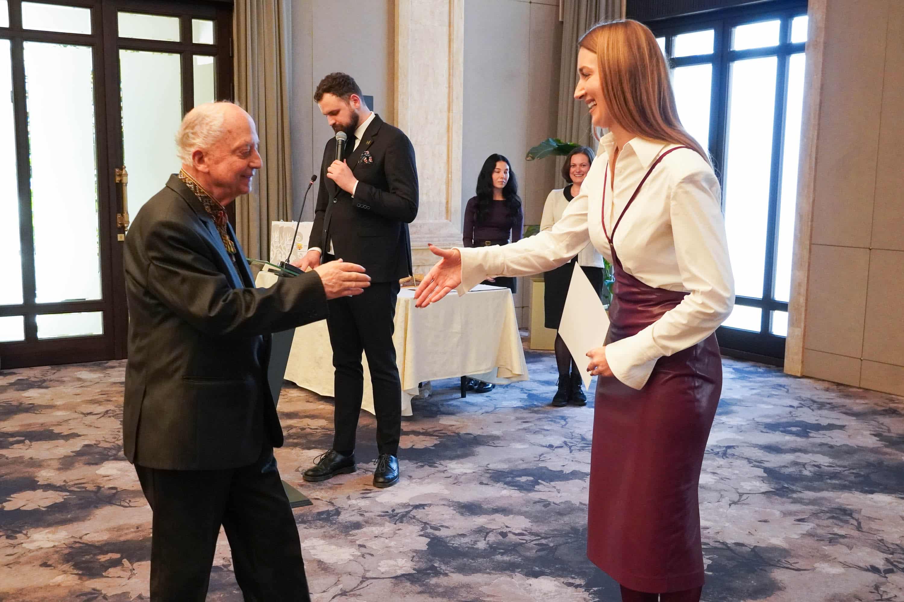 48 митців і працівників культури Ужгорода стали переможцями міської премії за досягнення у галузі культури і мистецтва