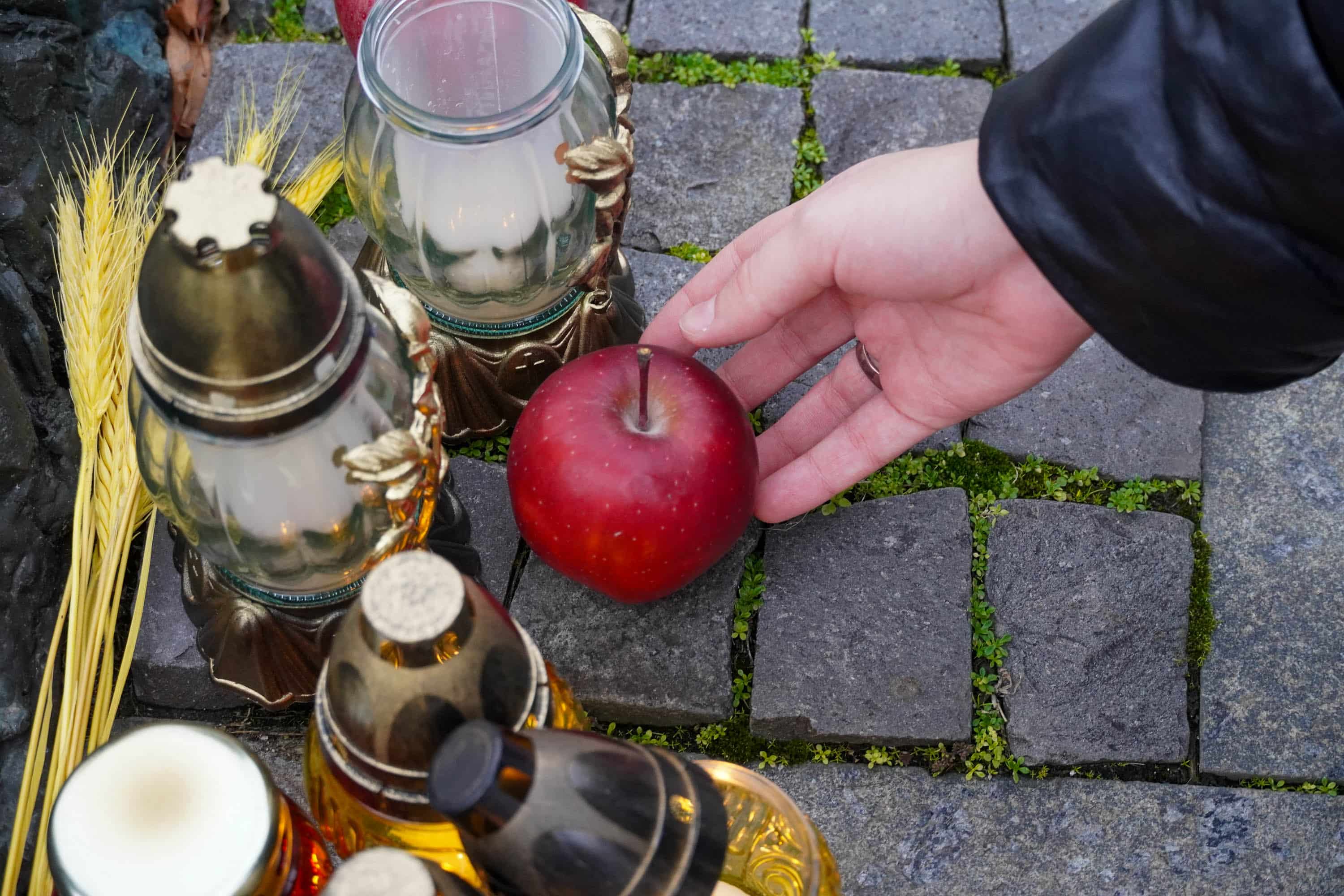 В Ужгороді вшанували пам'ять жертв Голодоморів