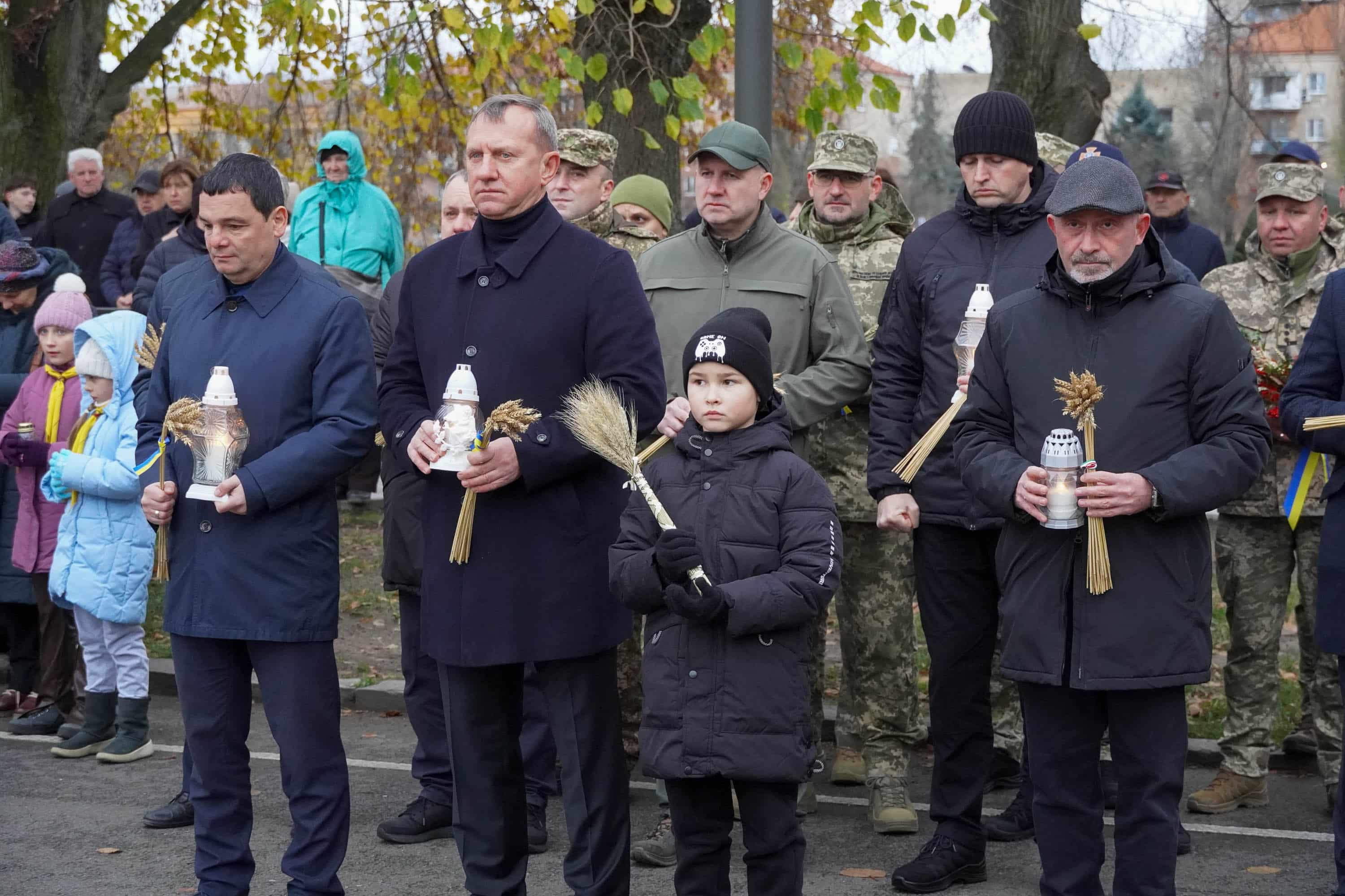 В Ужгороді вшанували пам'ять жертв Голодоморів