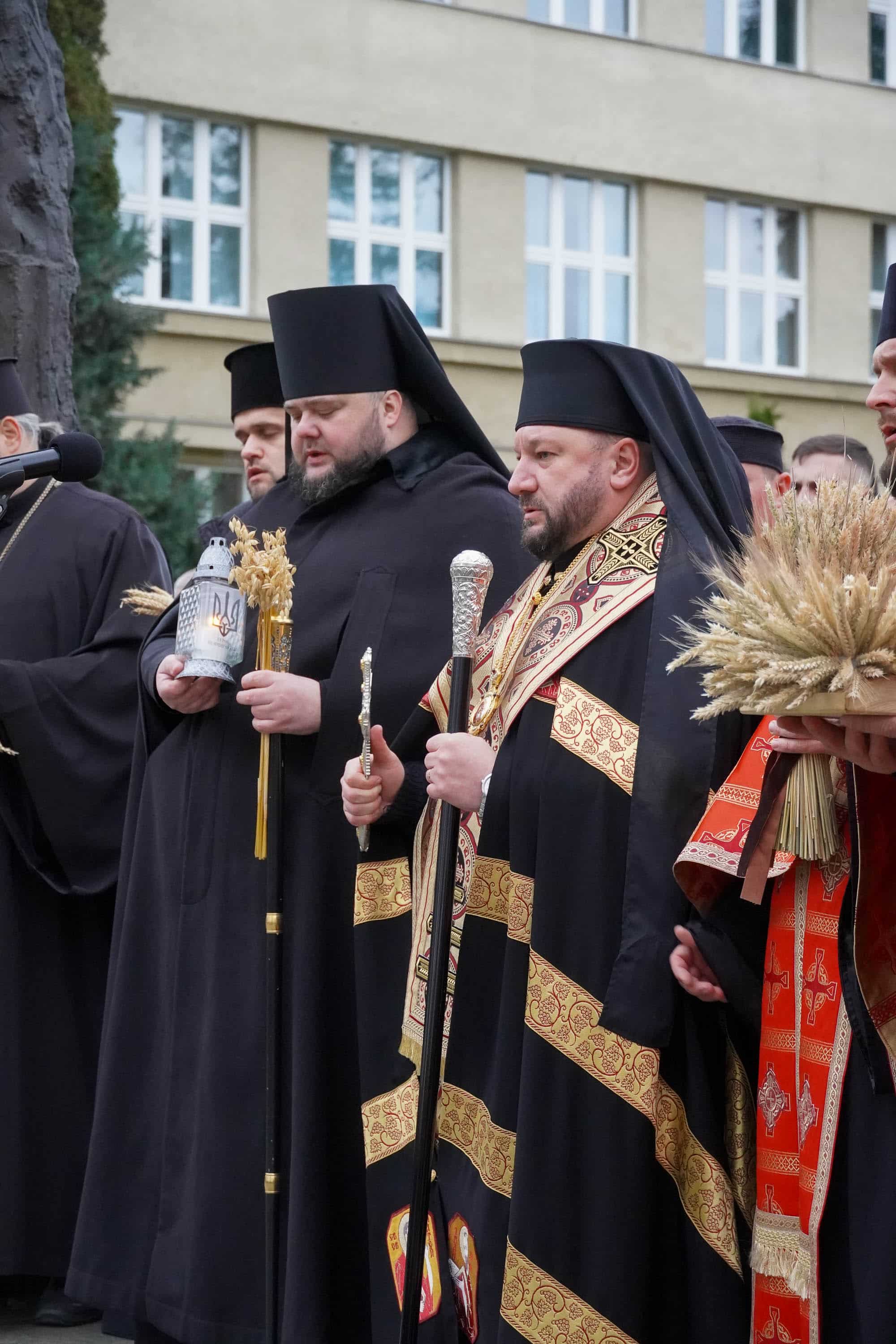 В Ужгороді вшанували пам'ять жертв Голодоморів