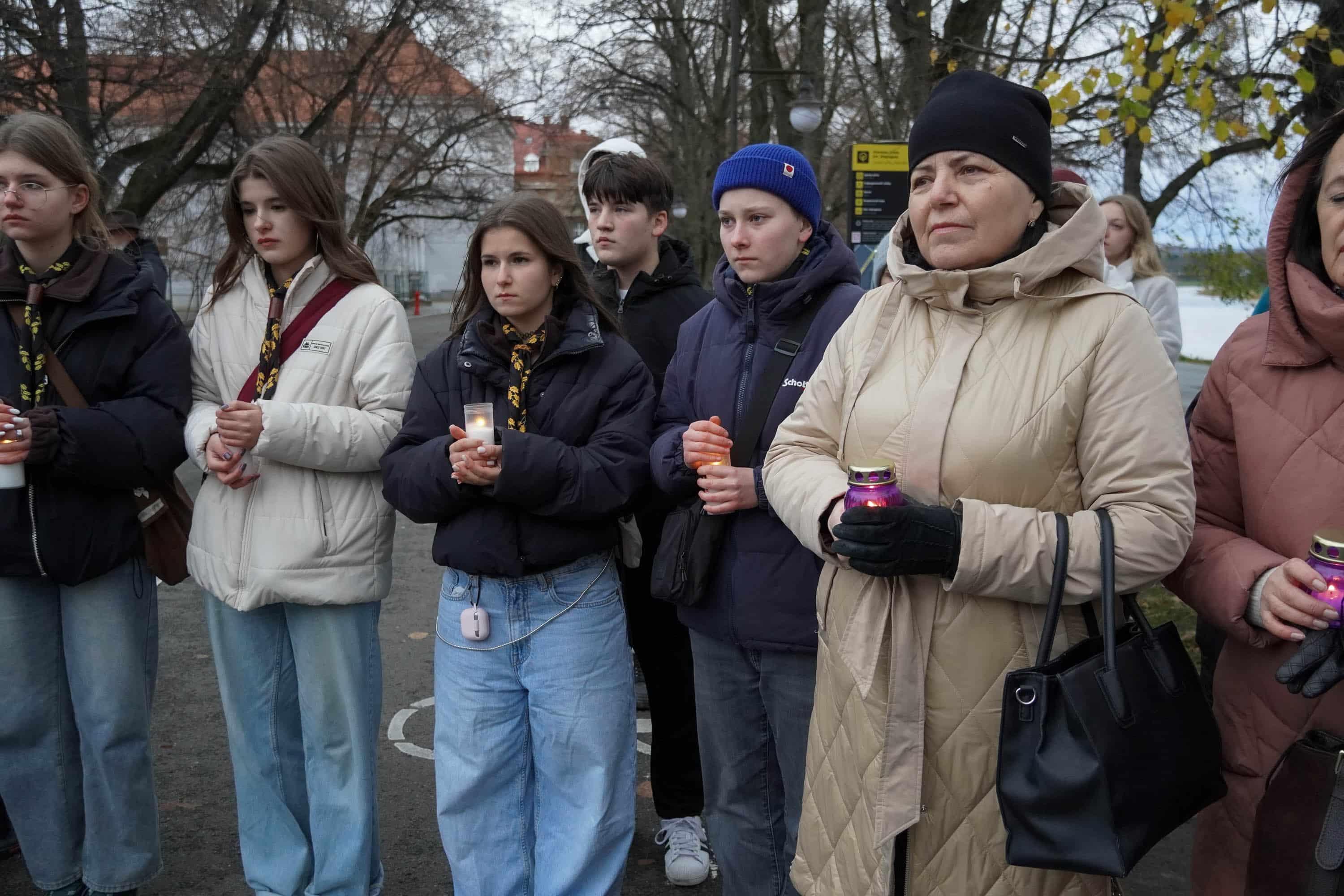 В Ужгороді вшанували пам'ять жертв Голодоморів