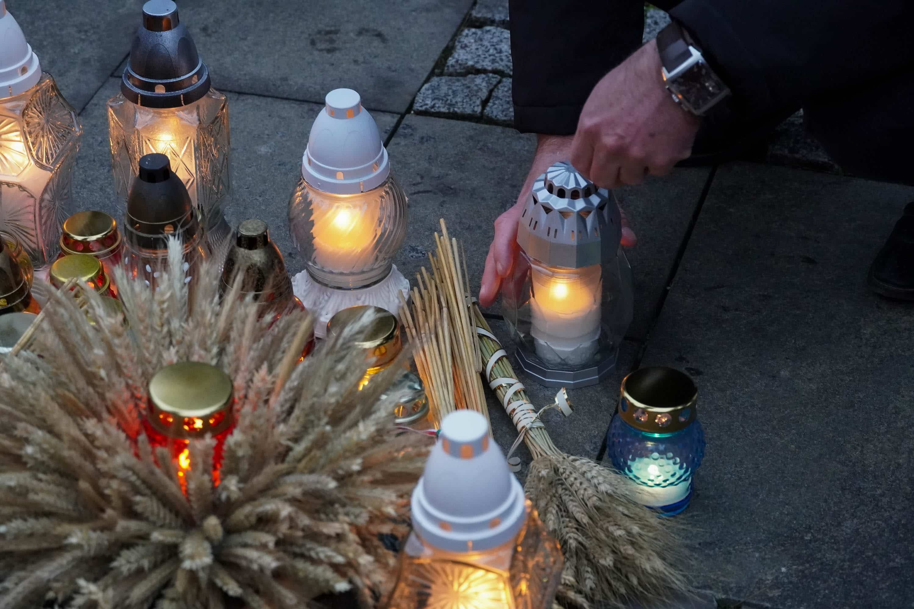 В Ужгороді вшанували пам'ять жертв Голодоморів