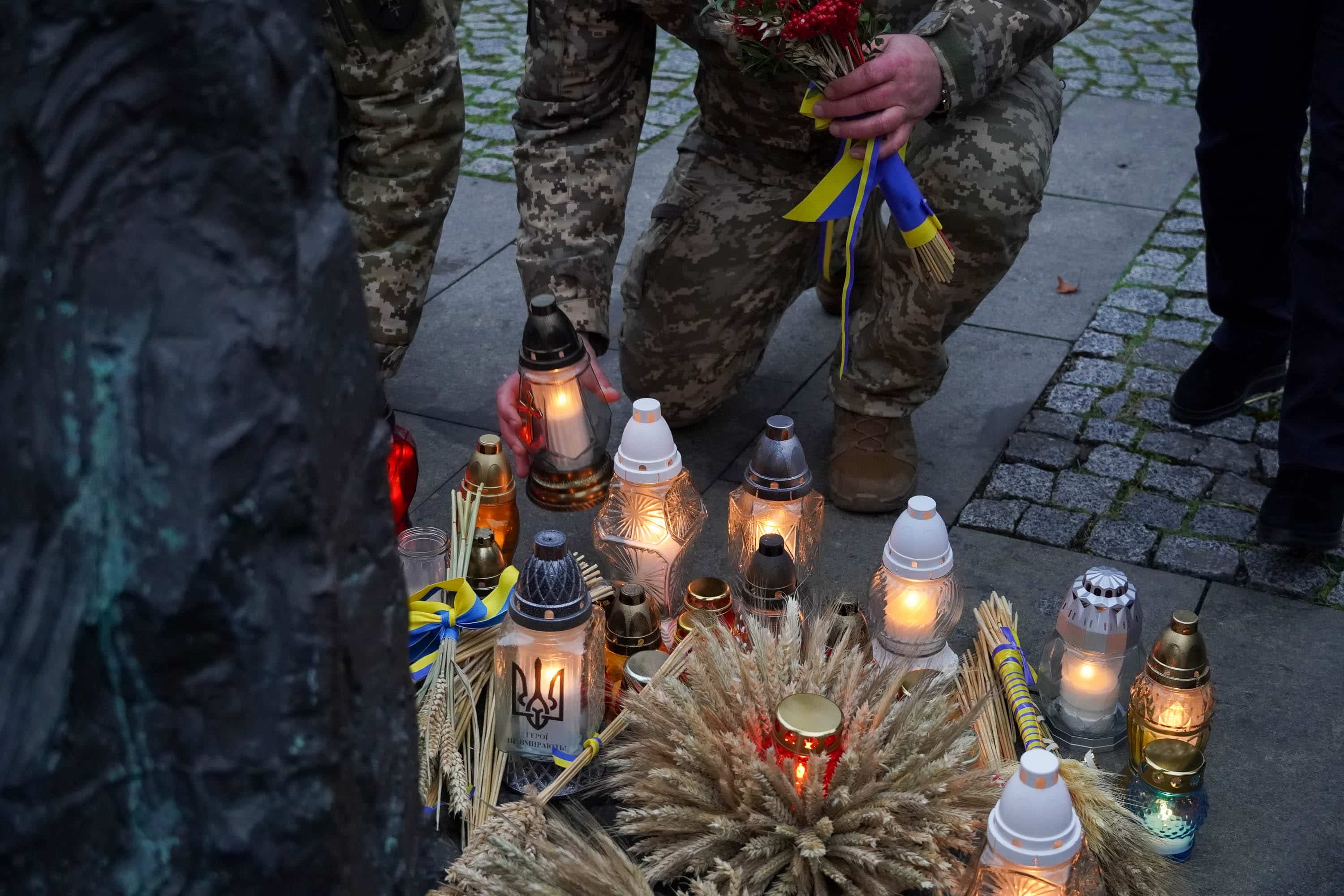 В Ужгороді вшанували пам'ять жертв Голодоморів