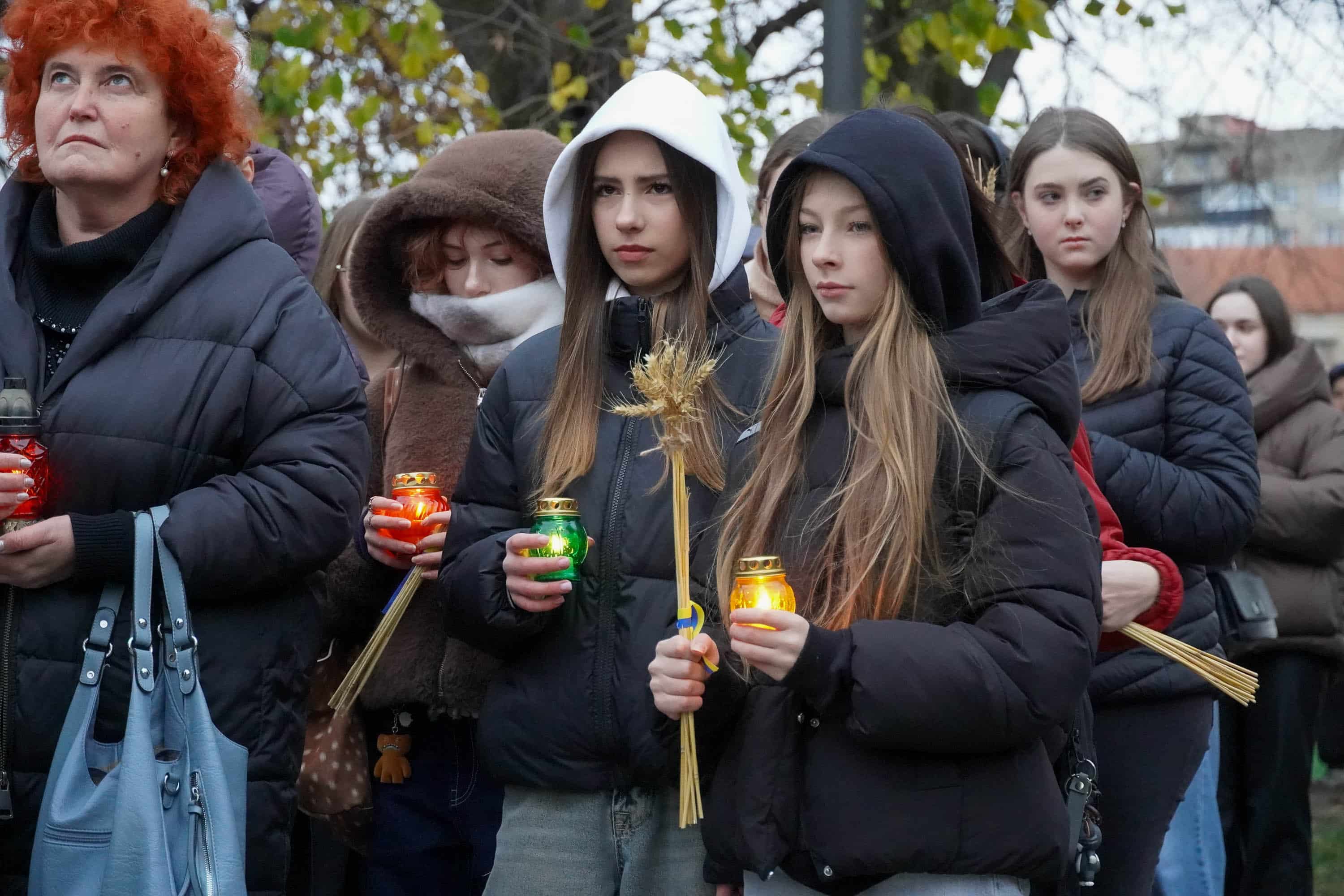 В Ужгороді вшанували пам'ять жертв Голодоморів
