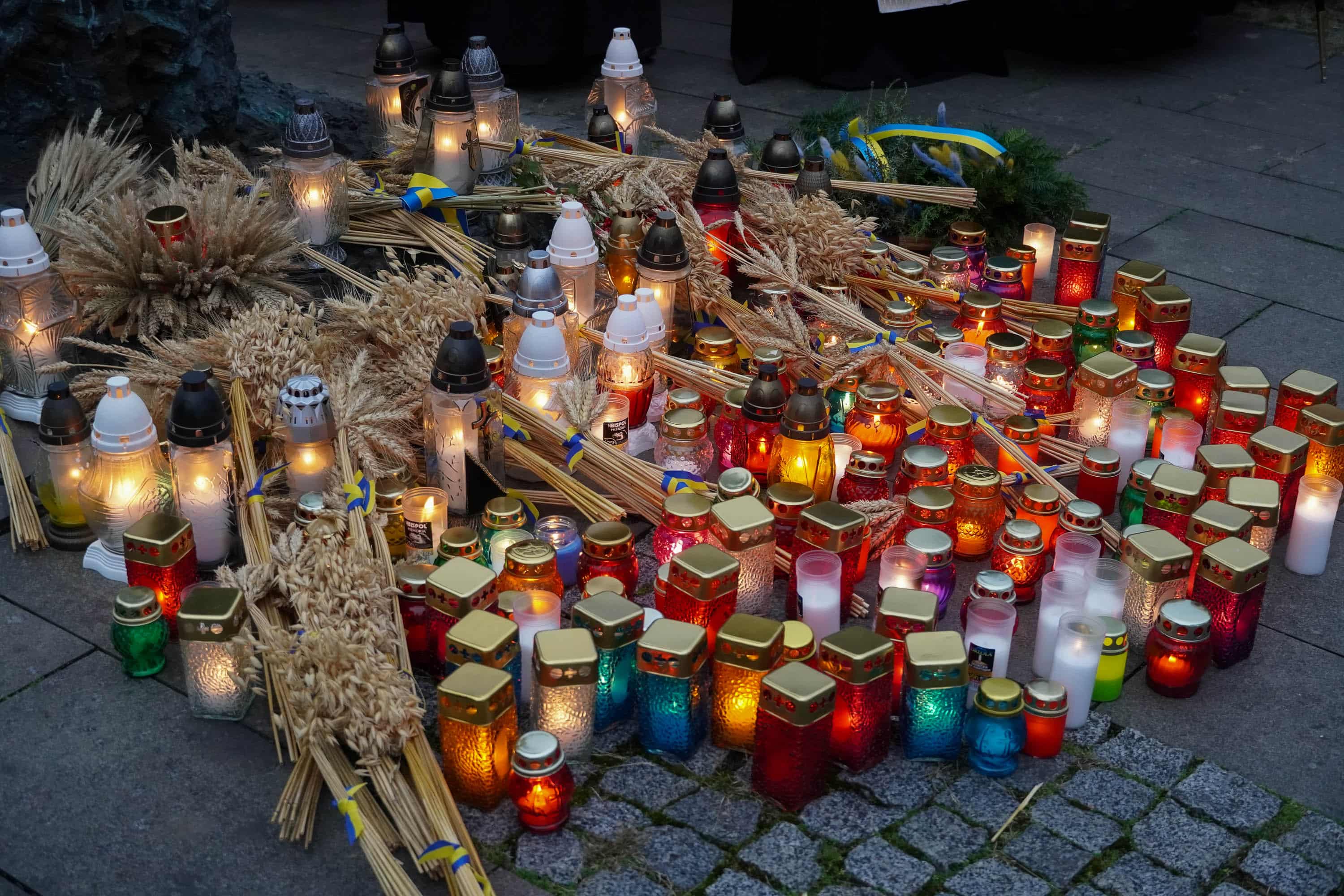 В Ужгороді вшанували пам'ять жертв Голодоморів