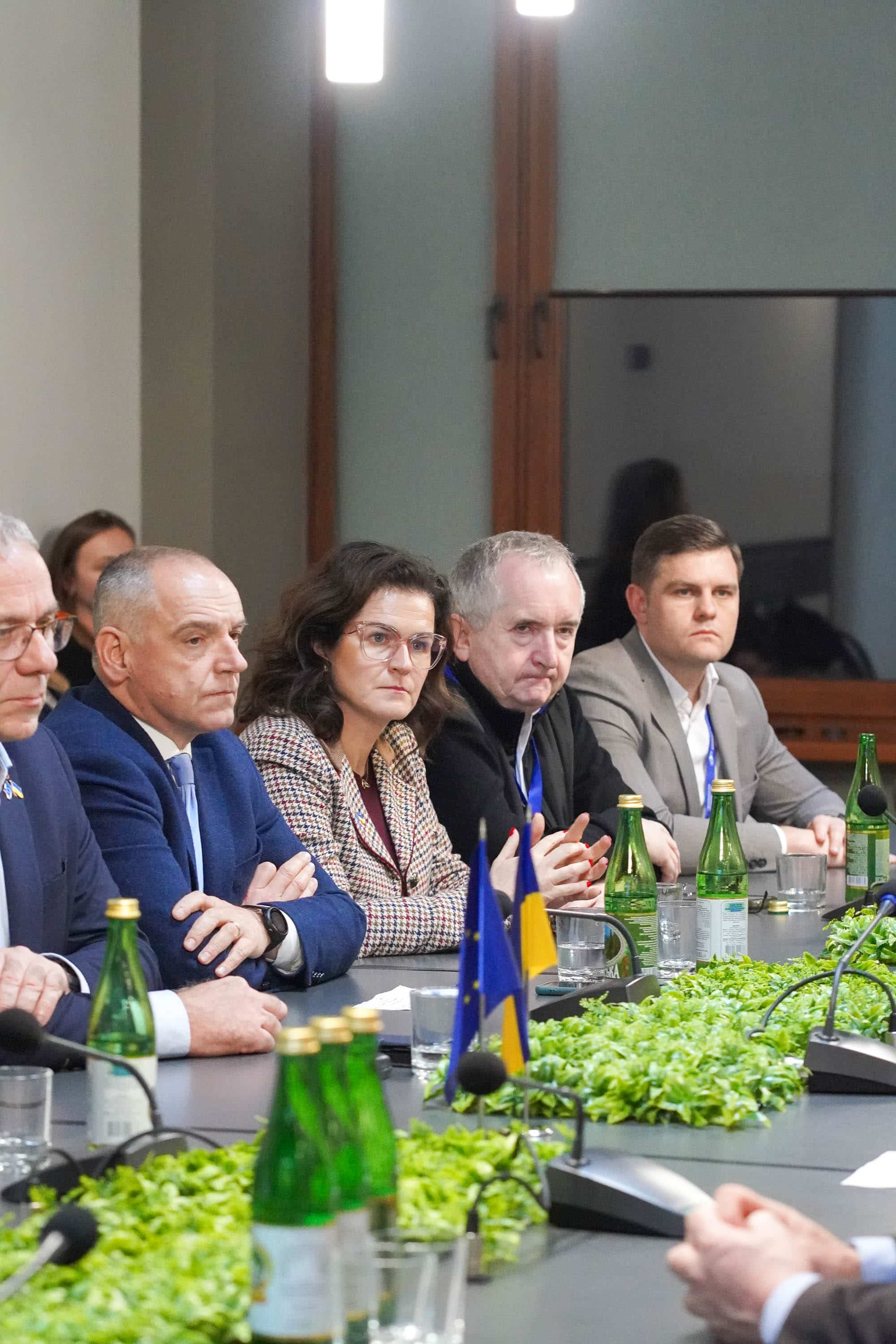 Делегація, до складу якої увійшли члени Робочої групи Європейського комітету регіонів з питань України, 27 листопада здійснила робочий візит до Ужгорода