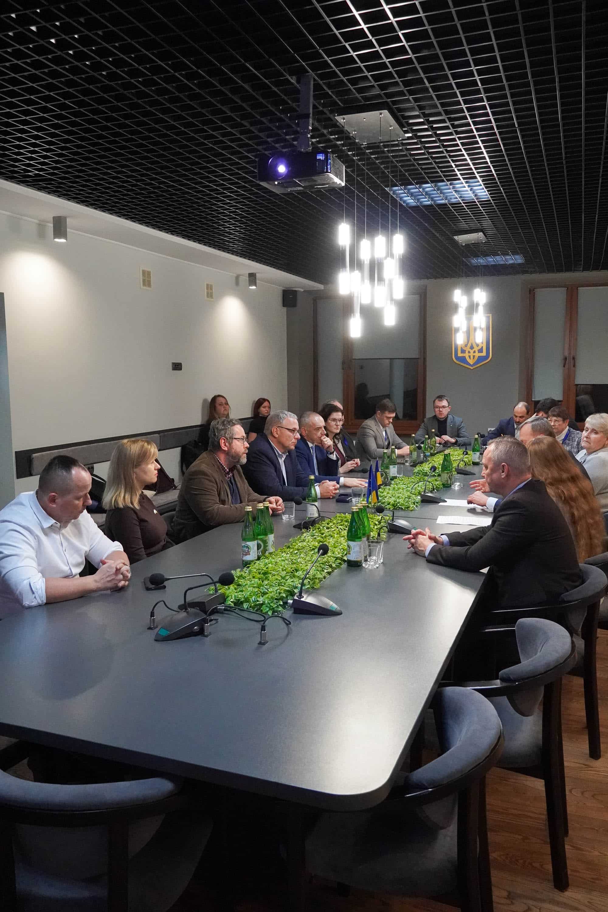 Делегація, до складу якої увійшли члени Робочої групи Європейського комітету регіонів з питань України, 27 листопада здійснила робочий візит до Ужгорода