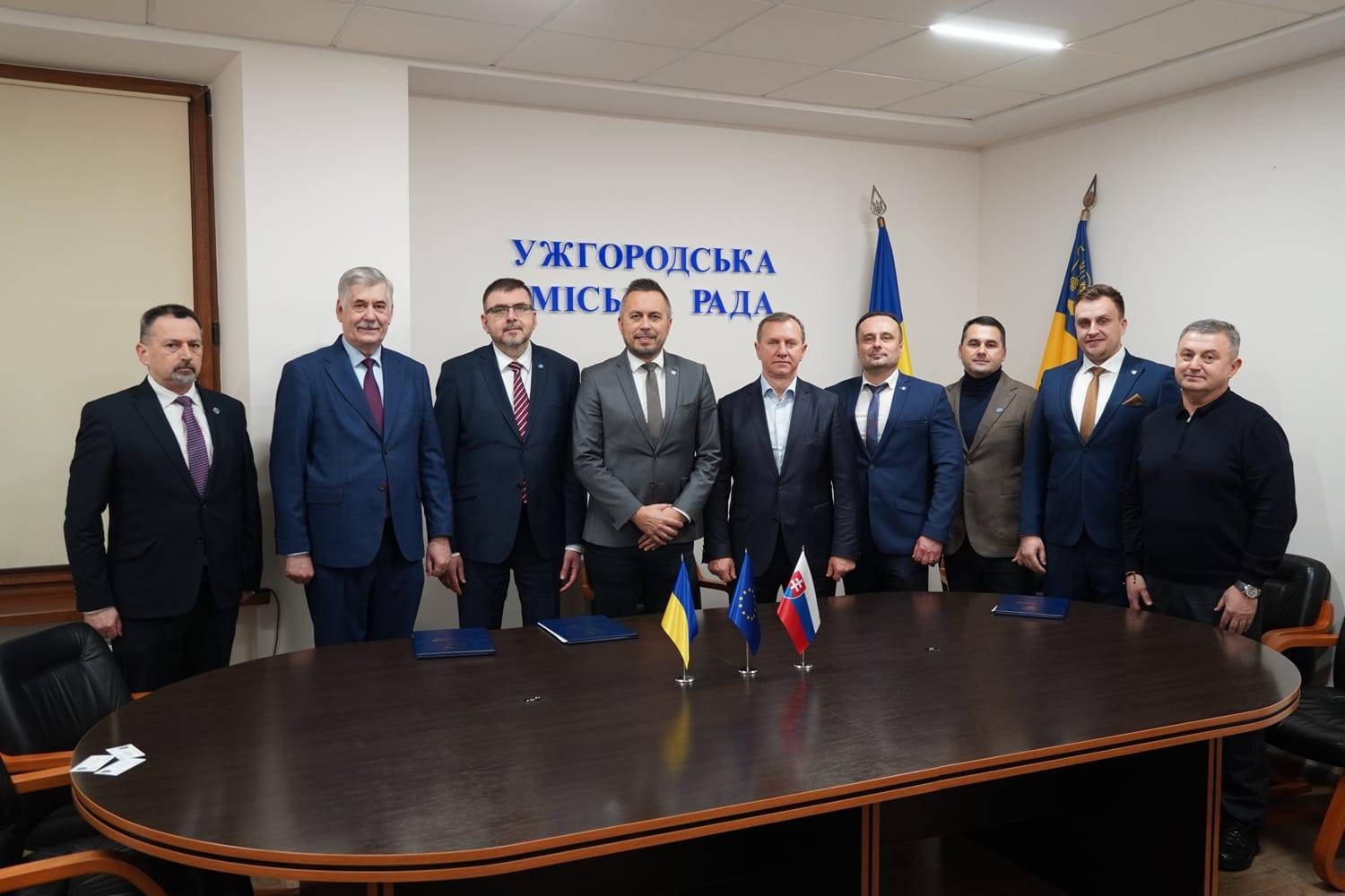 Ужгород підписав меморандум про співпрацю зі словацьким містом Требішов