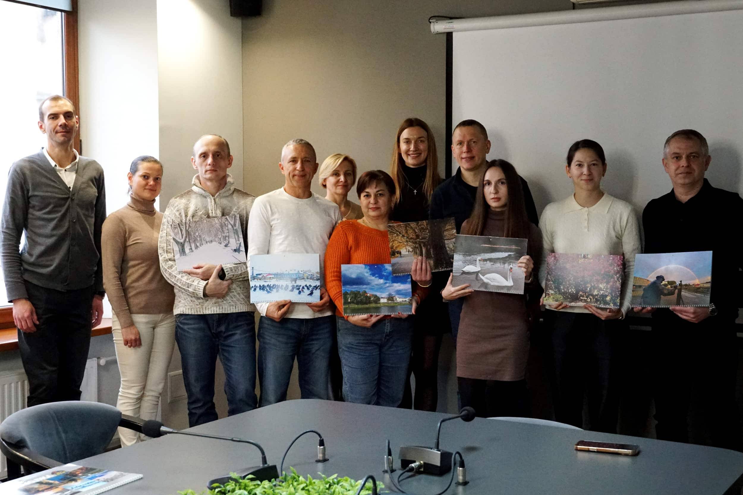 Календар «Ужгород 2026» презентували сьогодні у міській раді