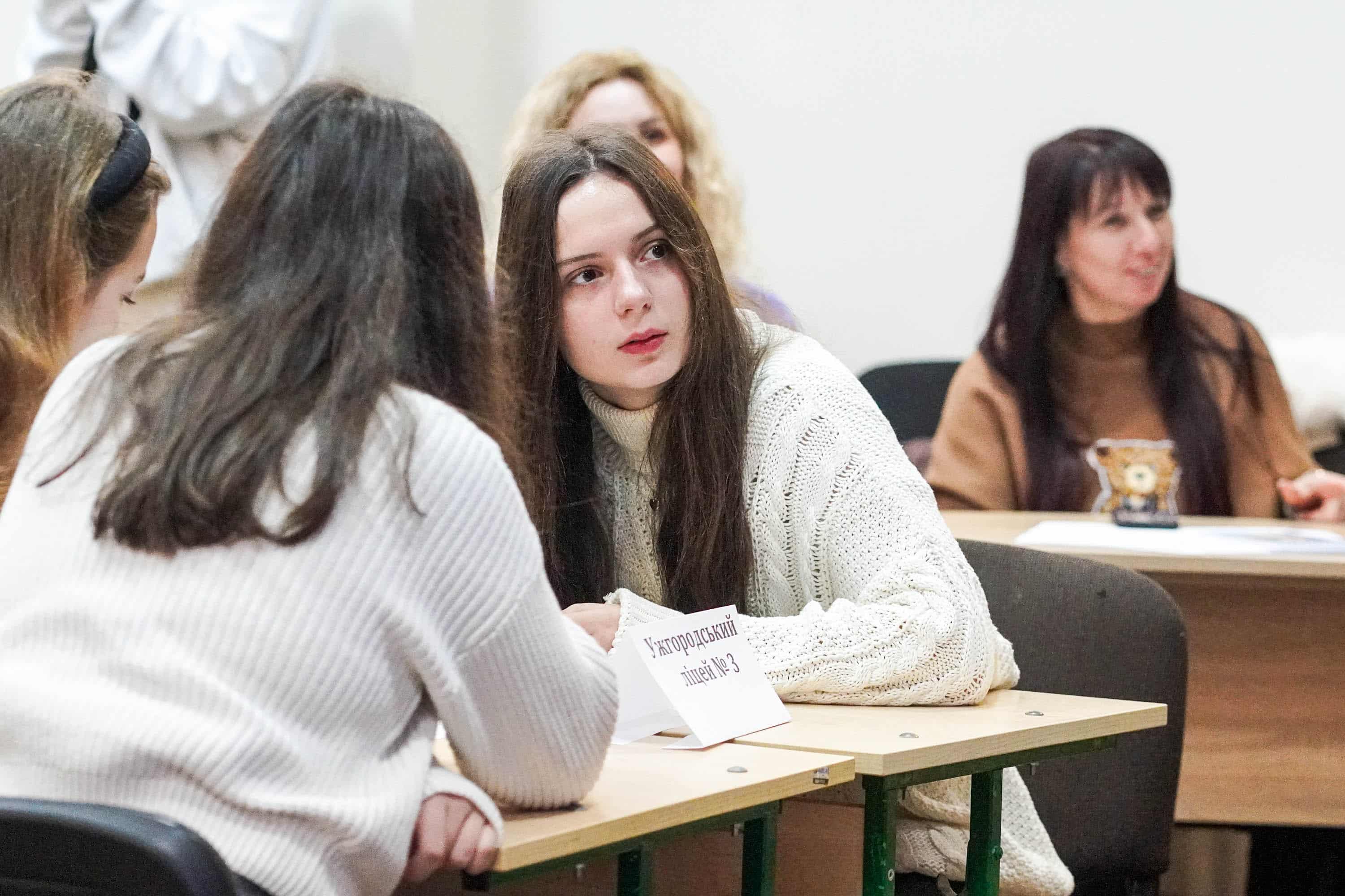 «Я люблю українську» – на базі Ужгородського ліцею імені Т. Г. Шевченка відбувся фінальний етап мовознавчої гри