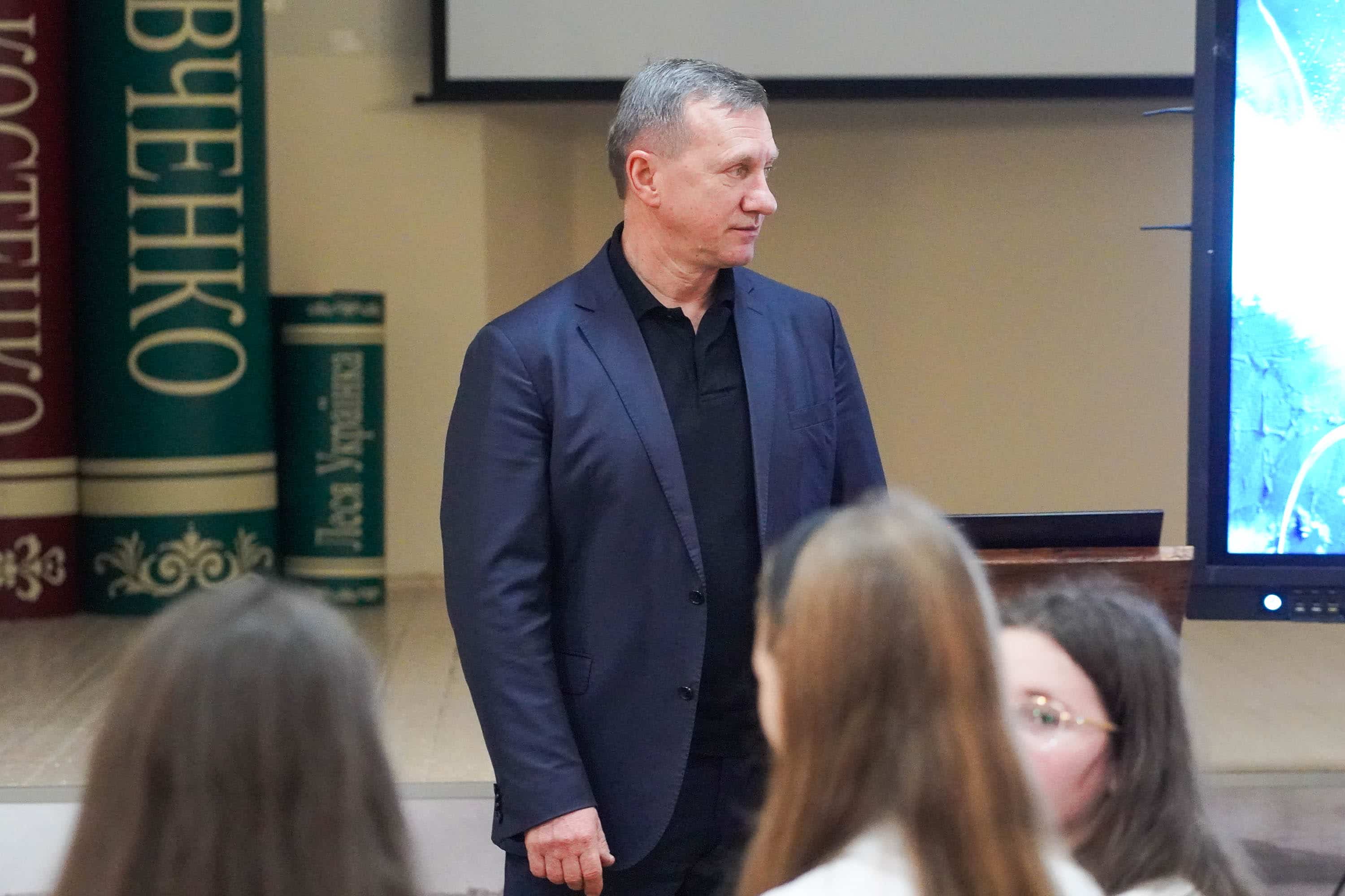 «Я люблю українську» – на базі Ужгородського ліцею імені Т. Г. Шевченка відбувся фінальний етап мовознавчої гри