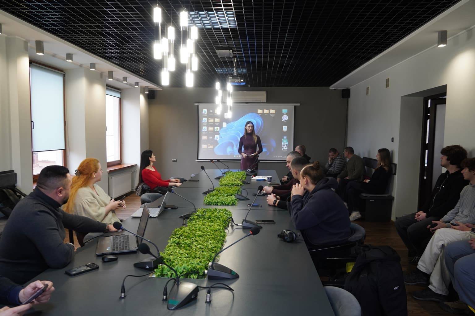 Переможців конкурсу молодіжних ініціатив, програм, ідей «Цікава ідея – успішна громада» визначили напередодні в Ужгородській міській раді