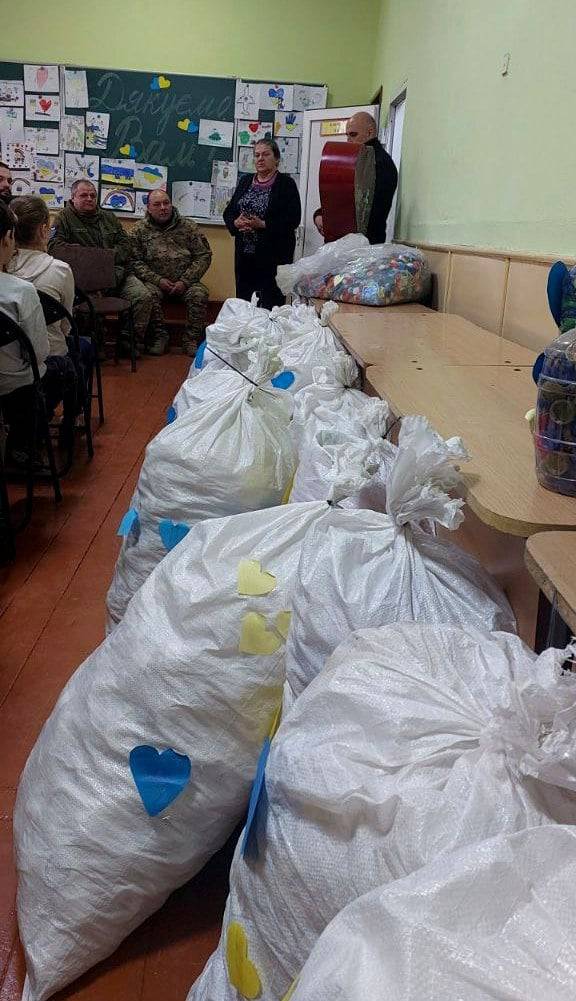 Ужгородський ліцей «Інтелект» підбив підсумки волонтерських ініціатив на підтримку ЗСУ