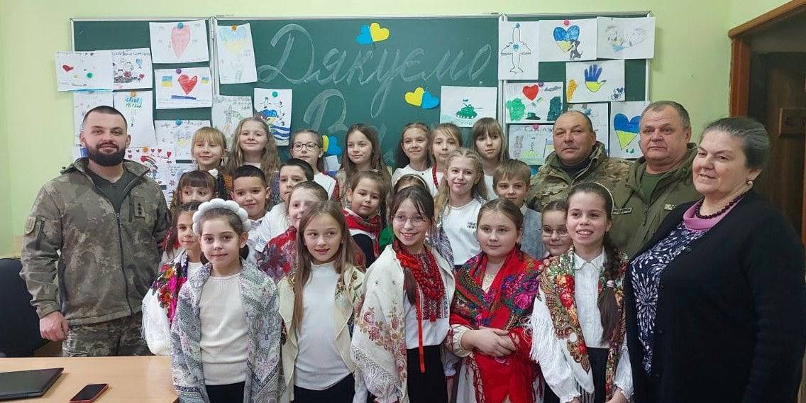 Ужгородський ліцей «Інтелект» підбив підсумки волонтерських ініціатив на підтримку ЗСУ