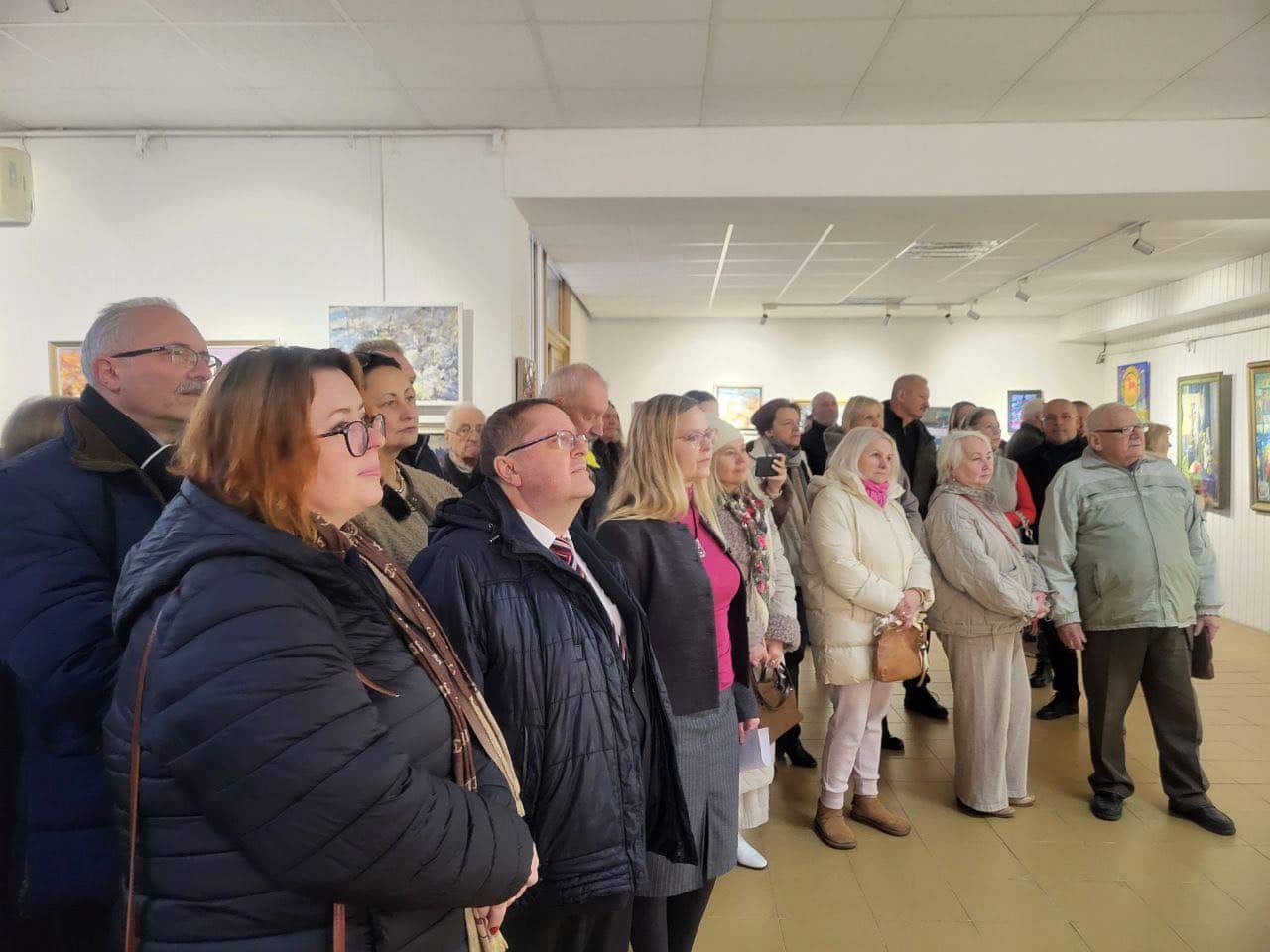У галереї «Ужгород» відкрили різдвяну виставку робіт закарпатських художників «Коляда»