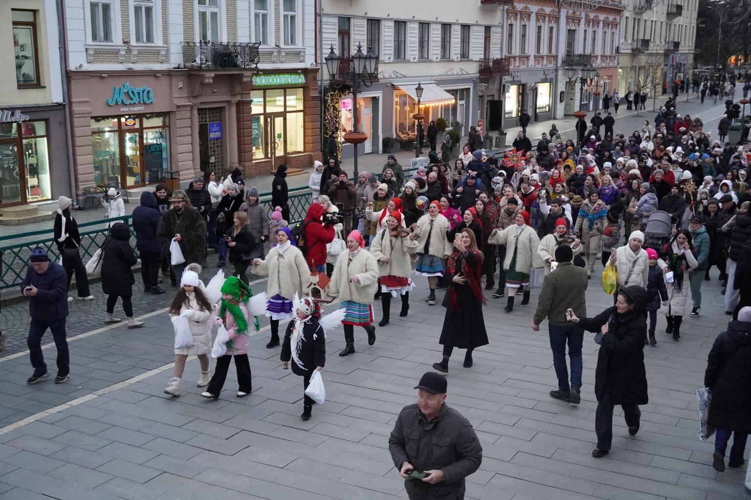 Благодійна різдвяна коляда відбулася сьогодні в Ужгороді