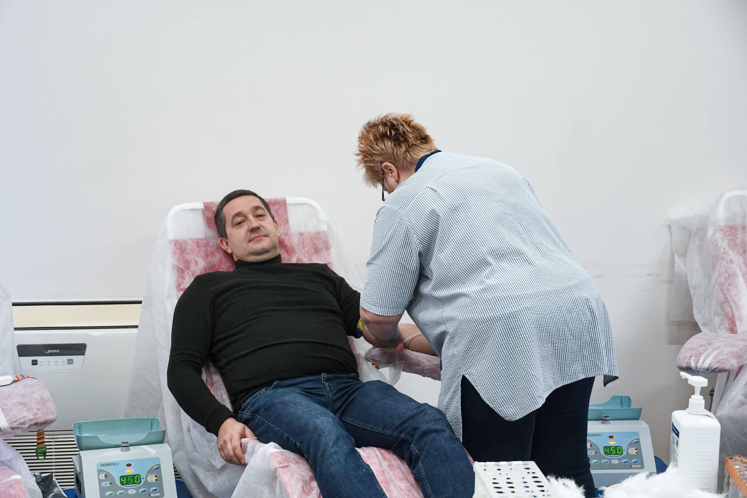 В Ужгородській міськраді відбулася акція зі здачі крові