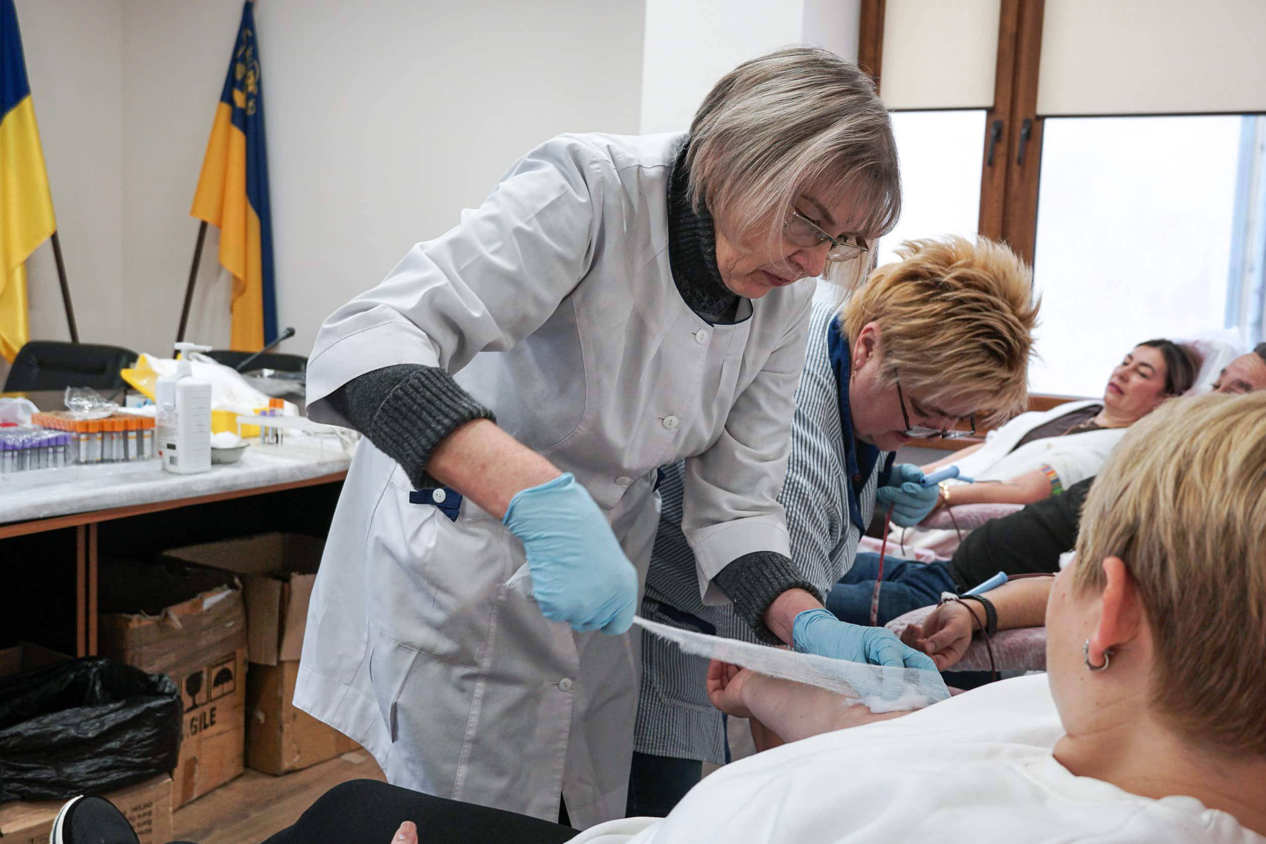 В Ужгородській міськраді відбулася акція зі здачі крові